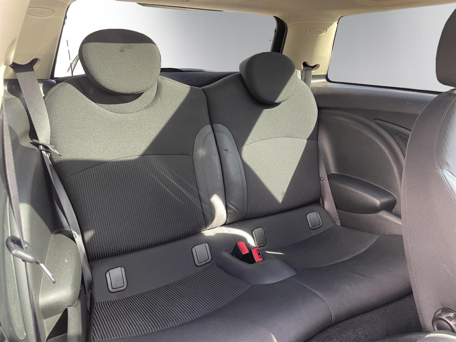 MINI Cooper S-image-12