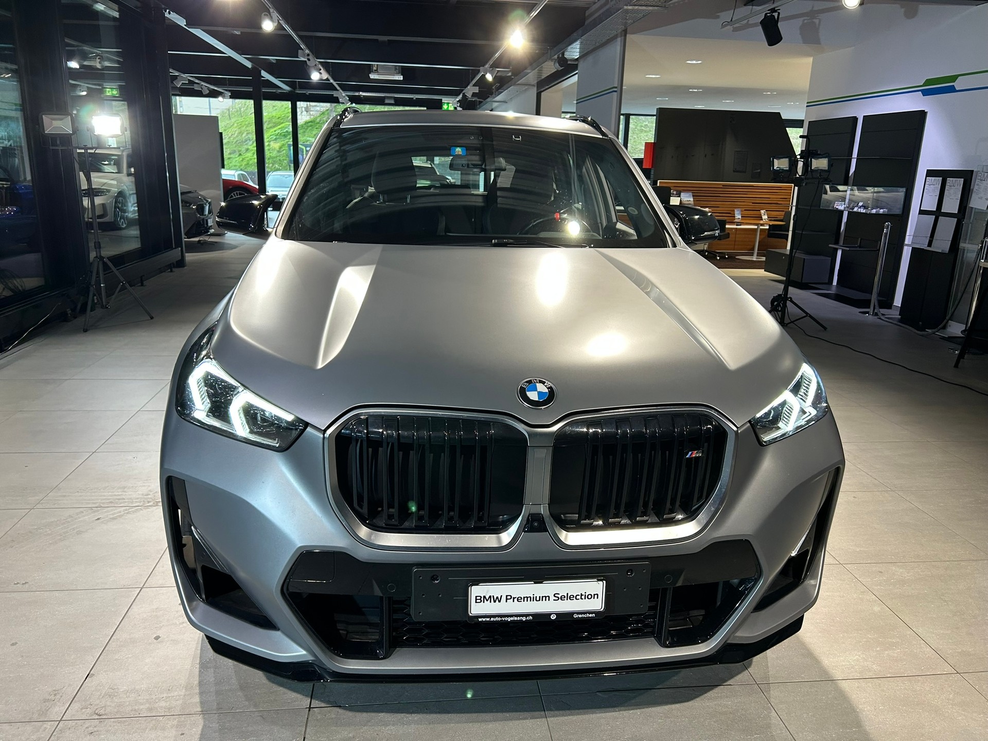 BMW X1 xDrive M35i-image-4