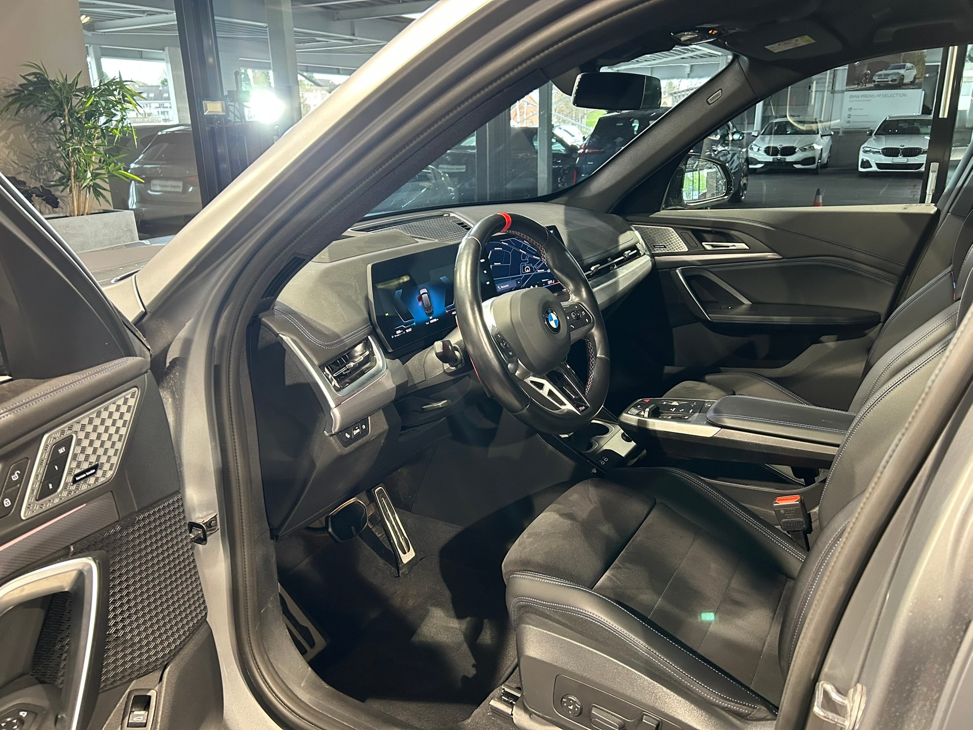 BMW X1 xDrive M35i-image-24