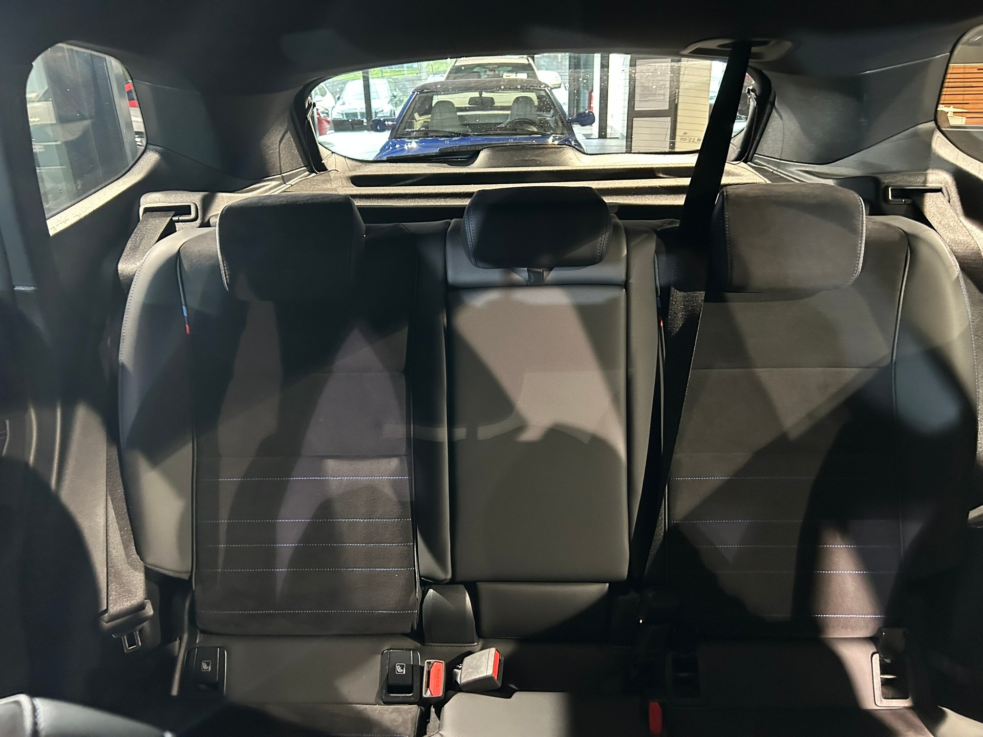 BMW X1 xDrive M35i-image-18
