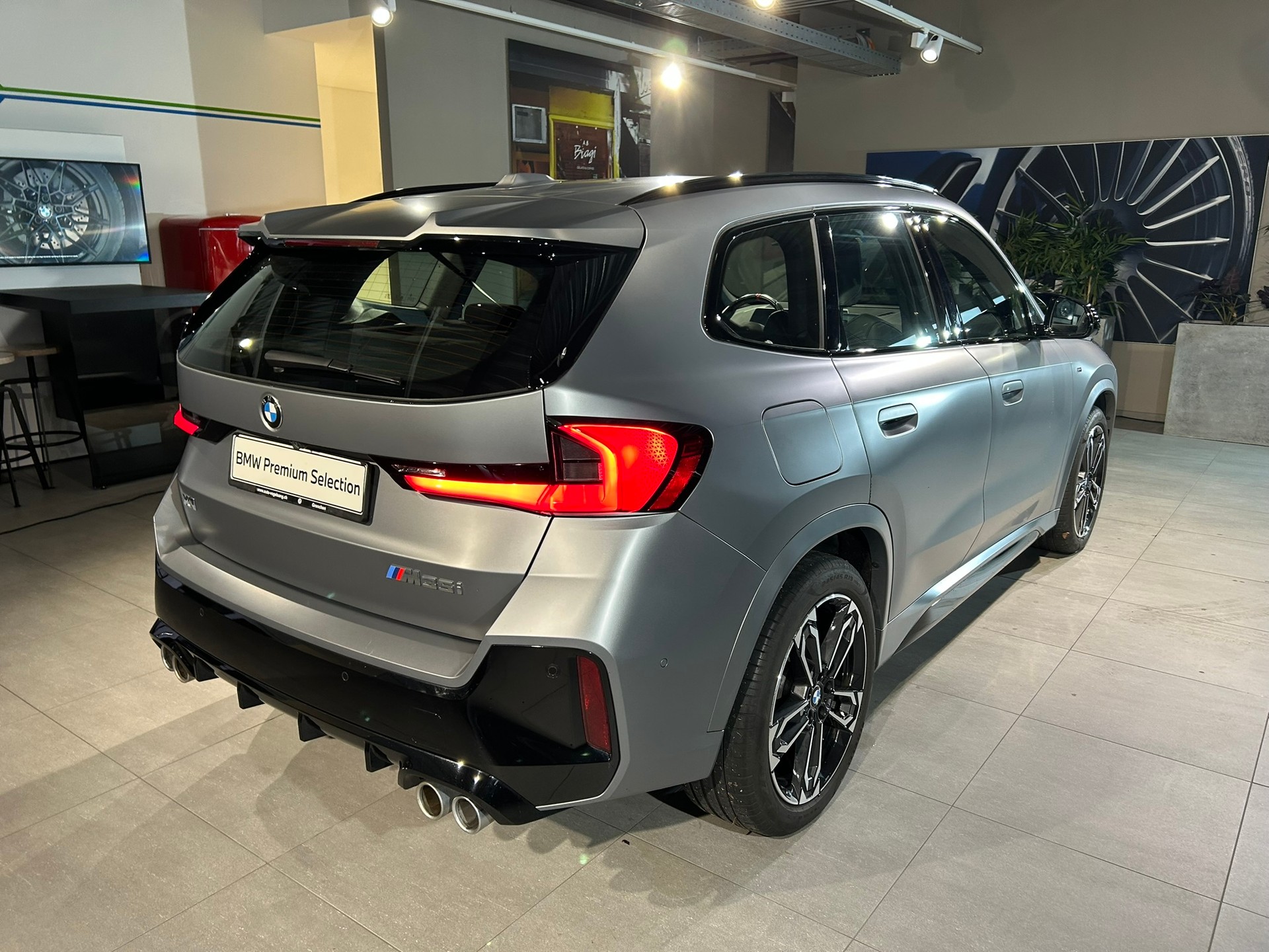 BMW X1 xDrive M35i-image-7