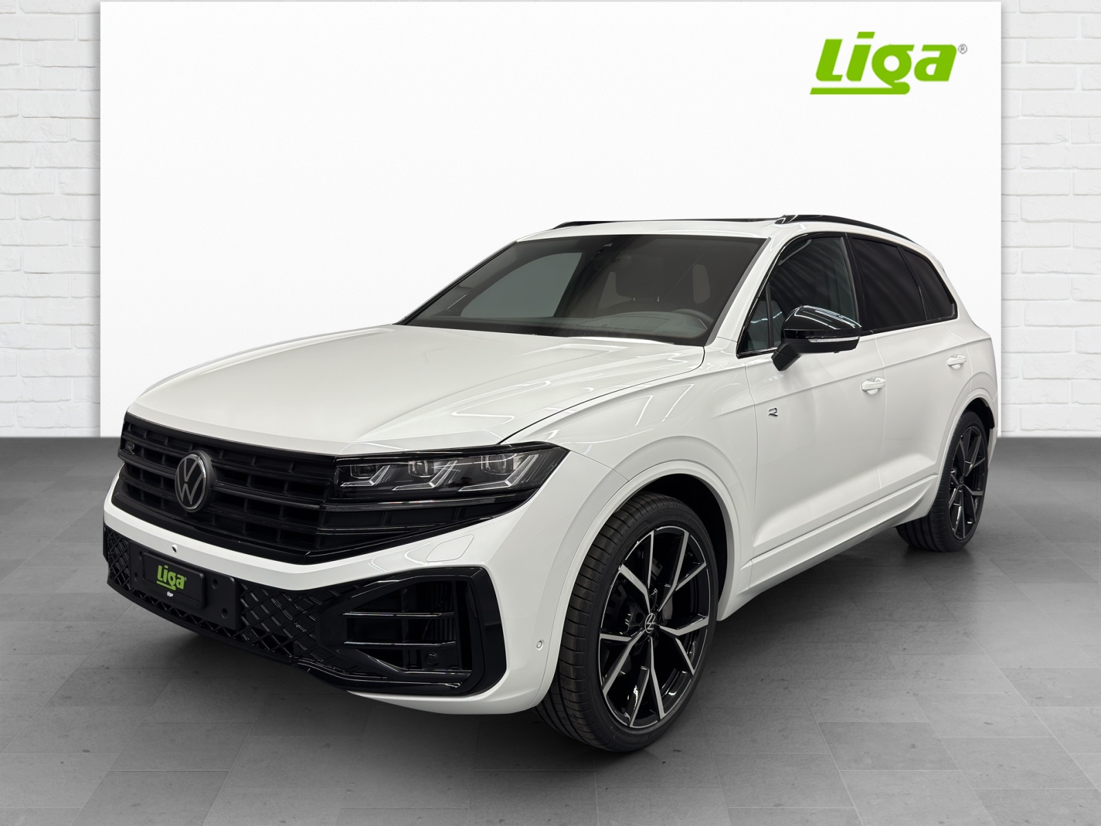 VW Touareg 3.0 V6 TSI R-Line-image-0