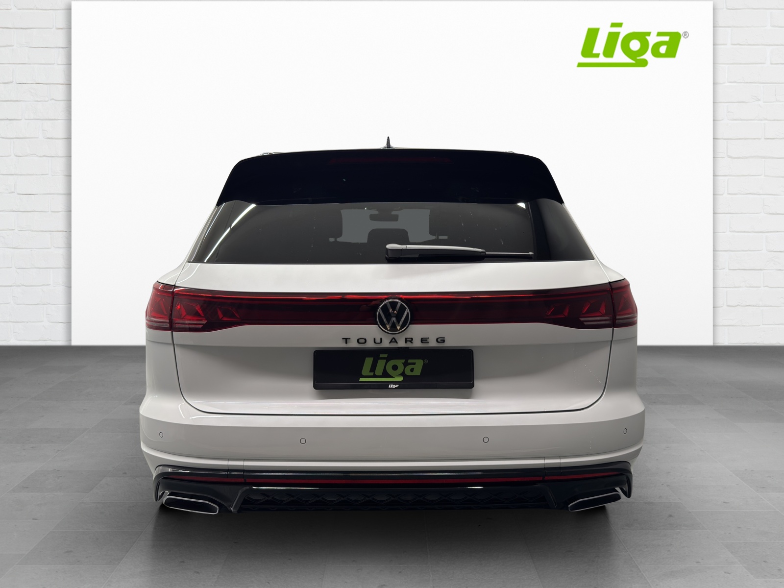 VW Touareg 3.0 V6 TSI R-Line-image-4