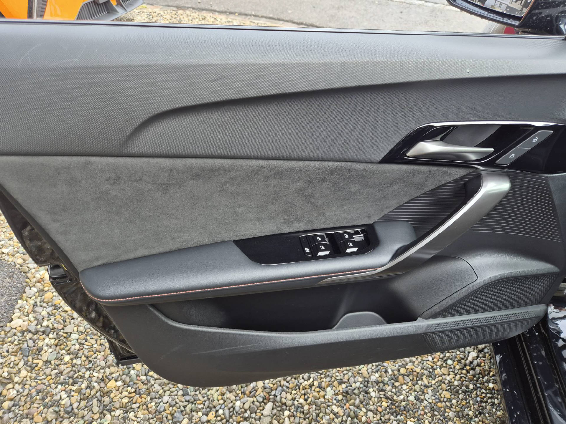 MG 4 64kWh Xpower 4WD-image-13
