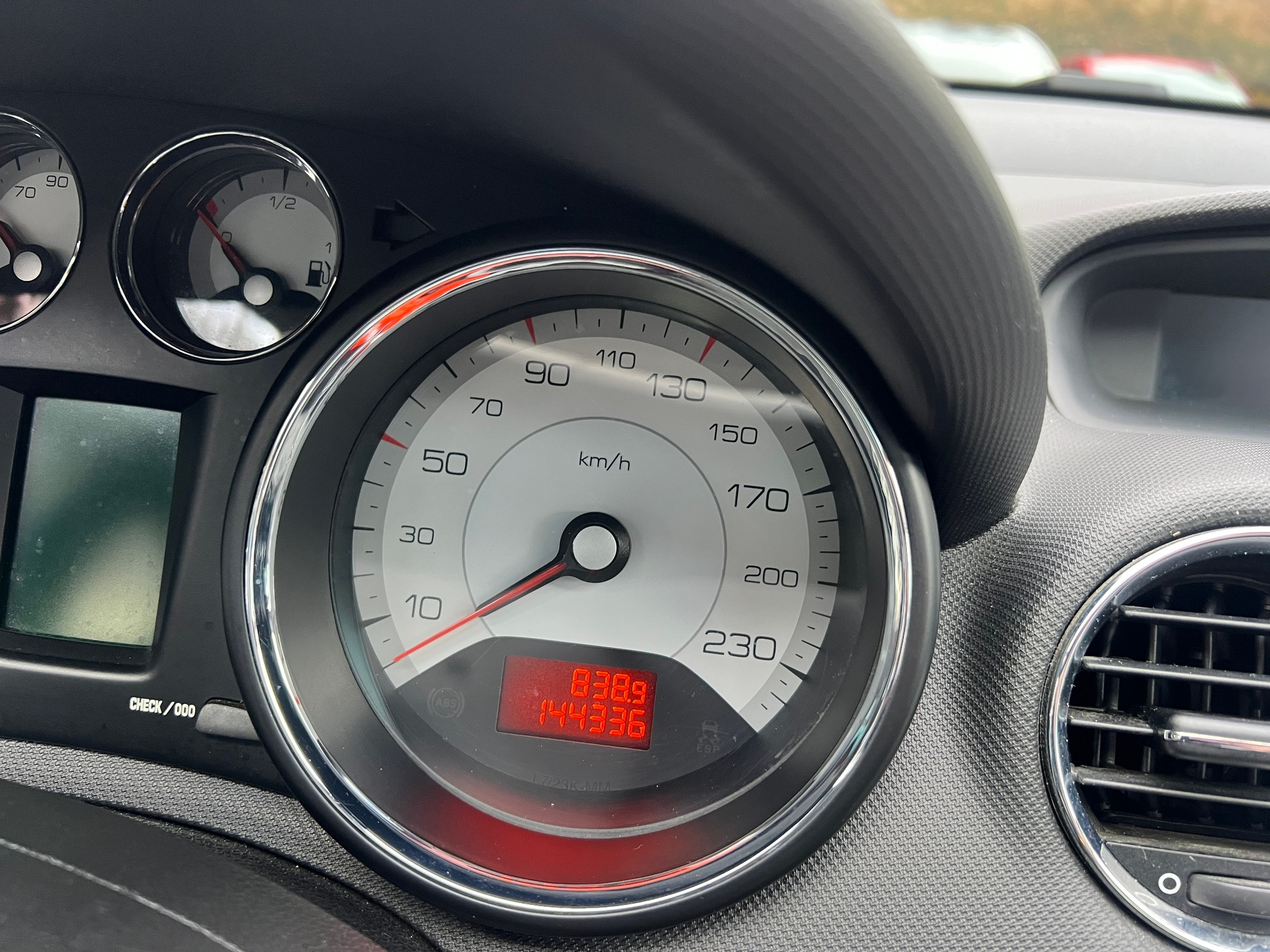 PEUGEOT 308 1.6 16V T Sport "mit Garantie möglich"-image-3