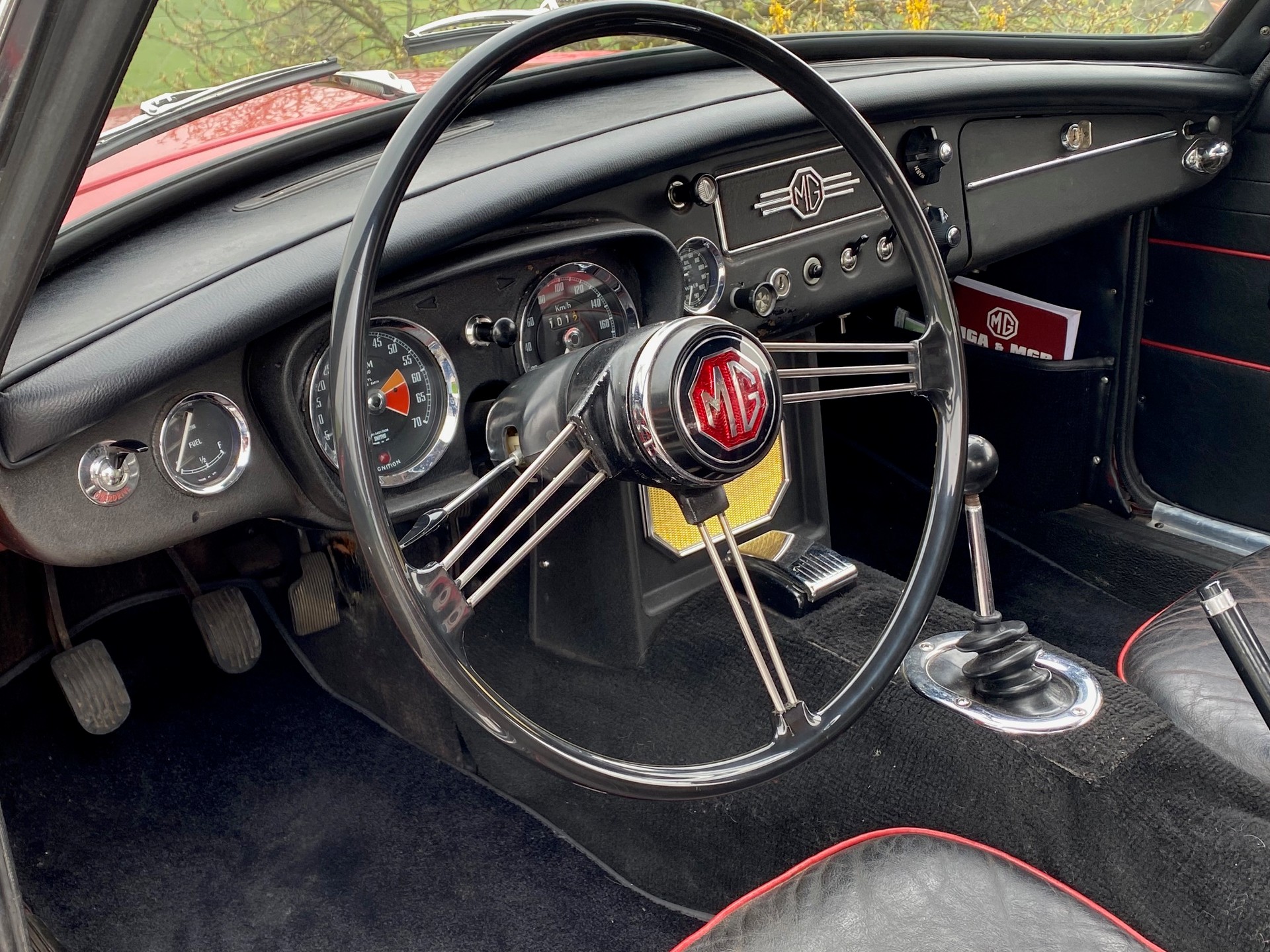 MG MGB-image-1