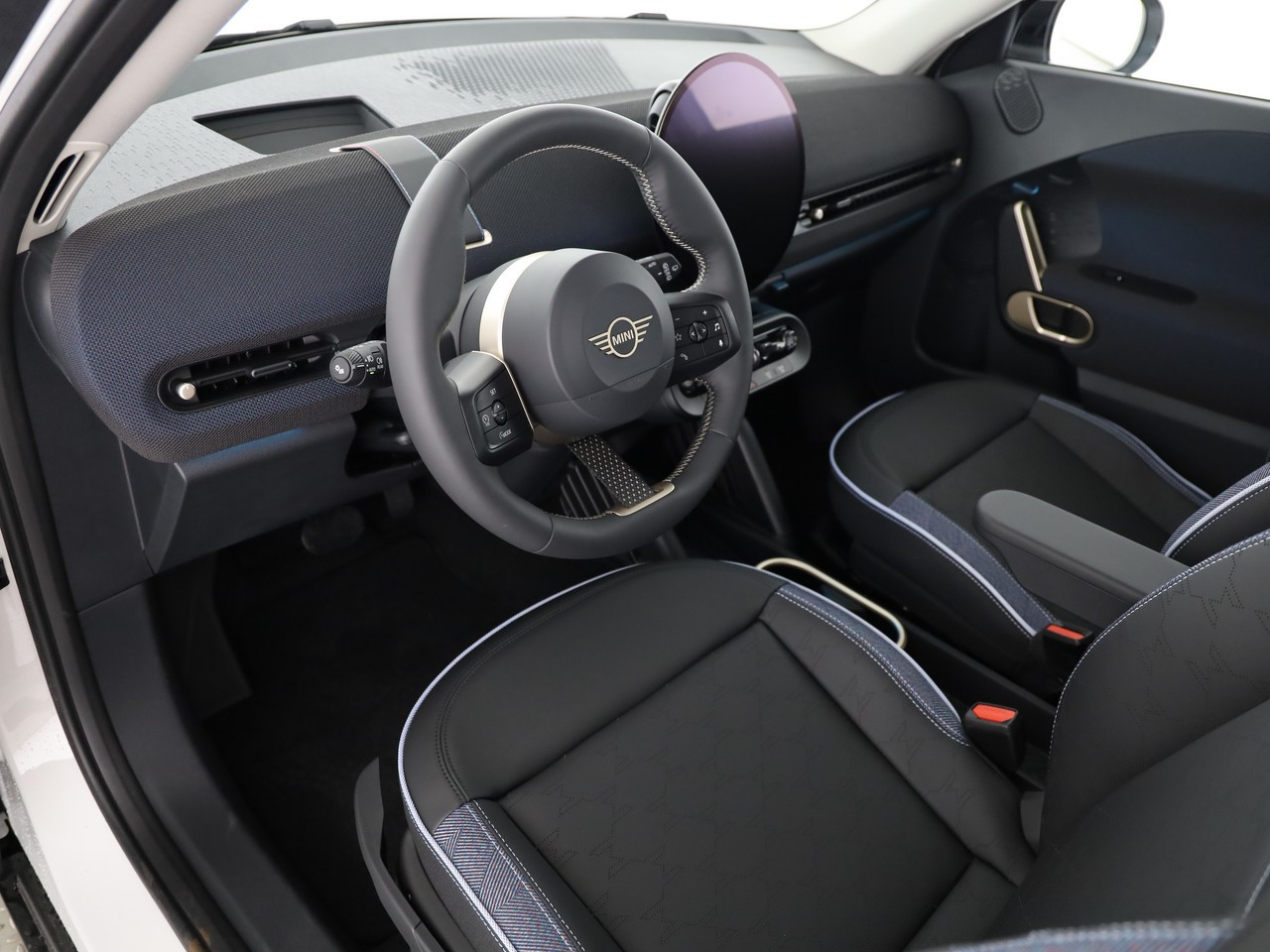MINI Aceman E-image-9