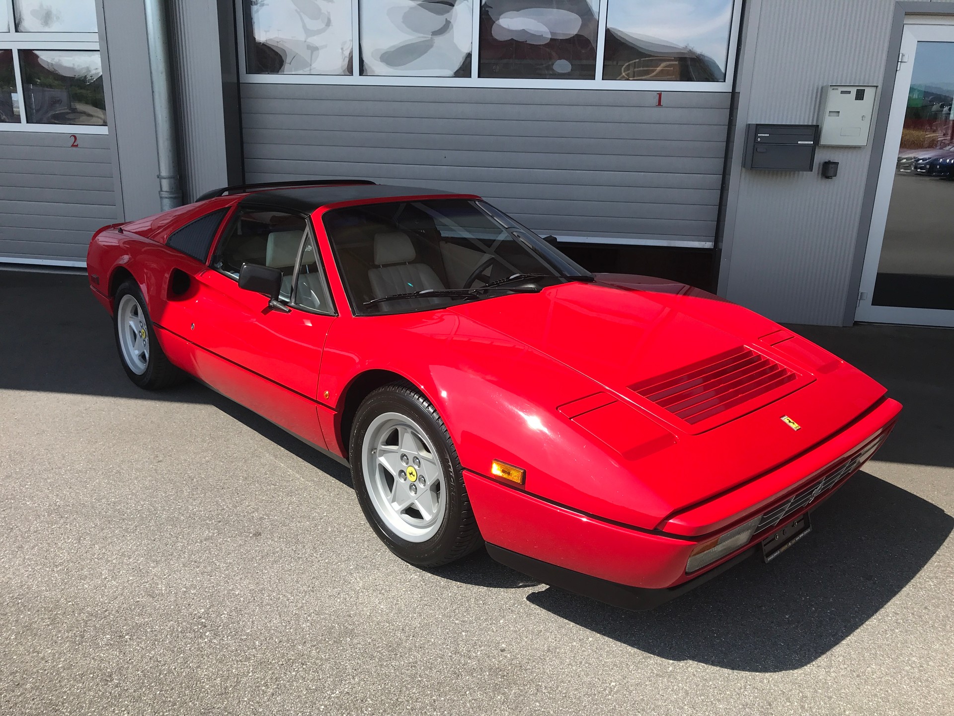 FERRARI 328 GTS-image-1