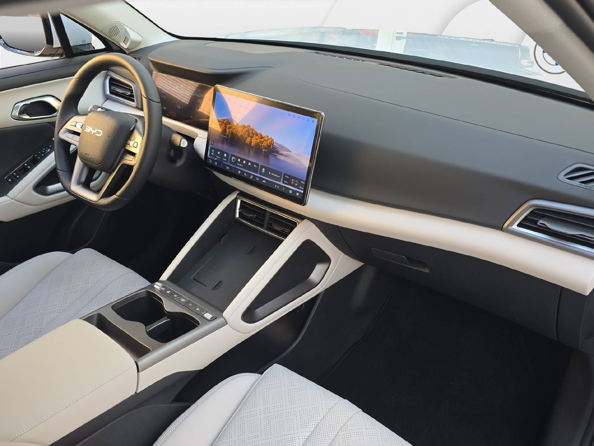 BYD Atto 2 Comfort-image-12