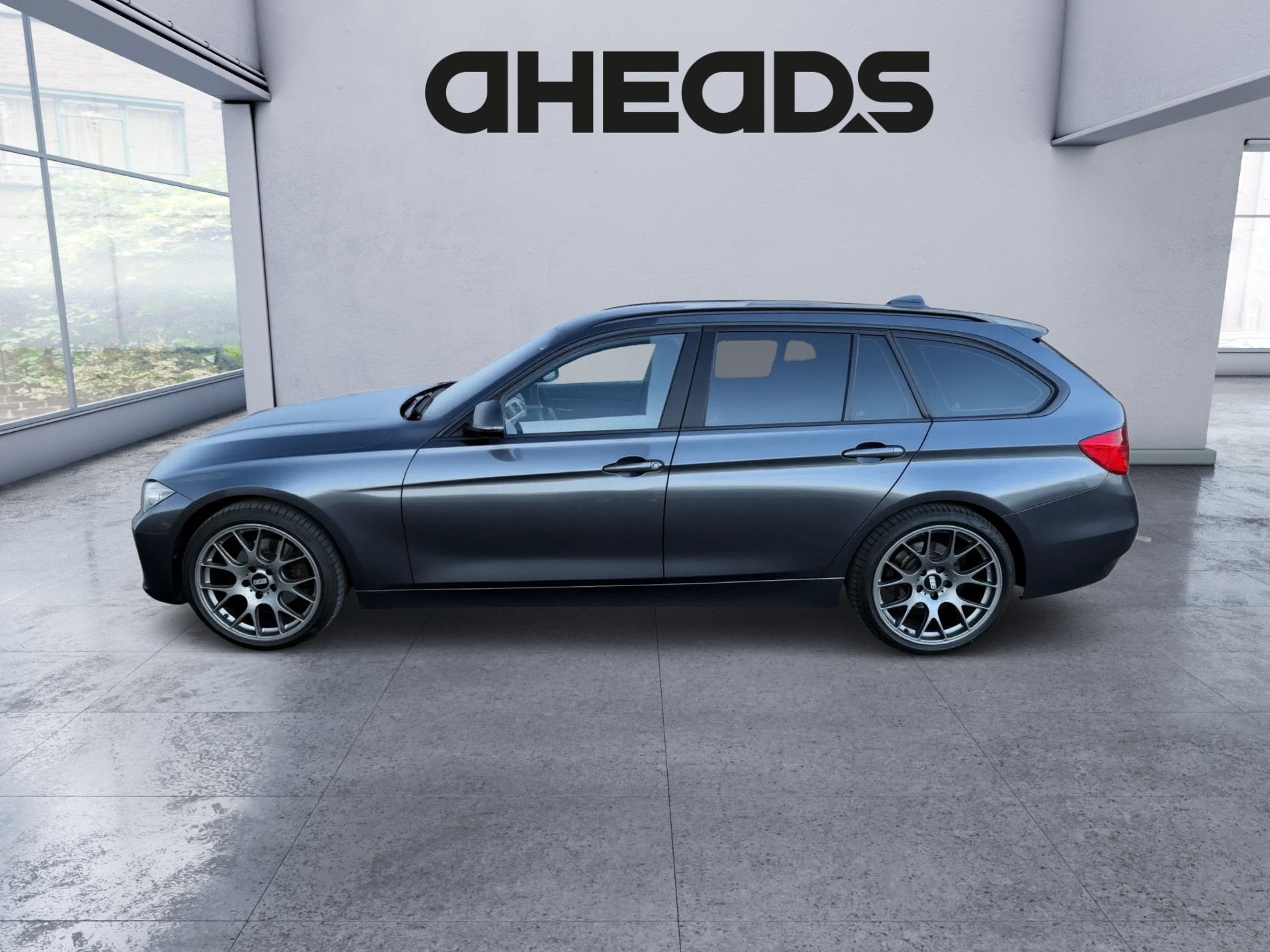 BMW 320d Touring Steptronic-image-2