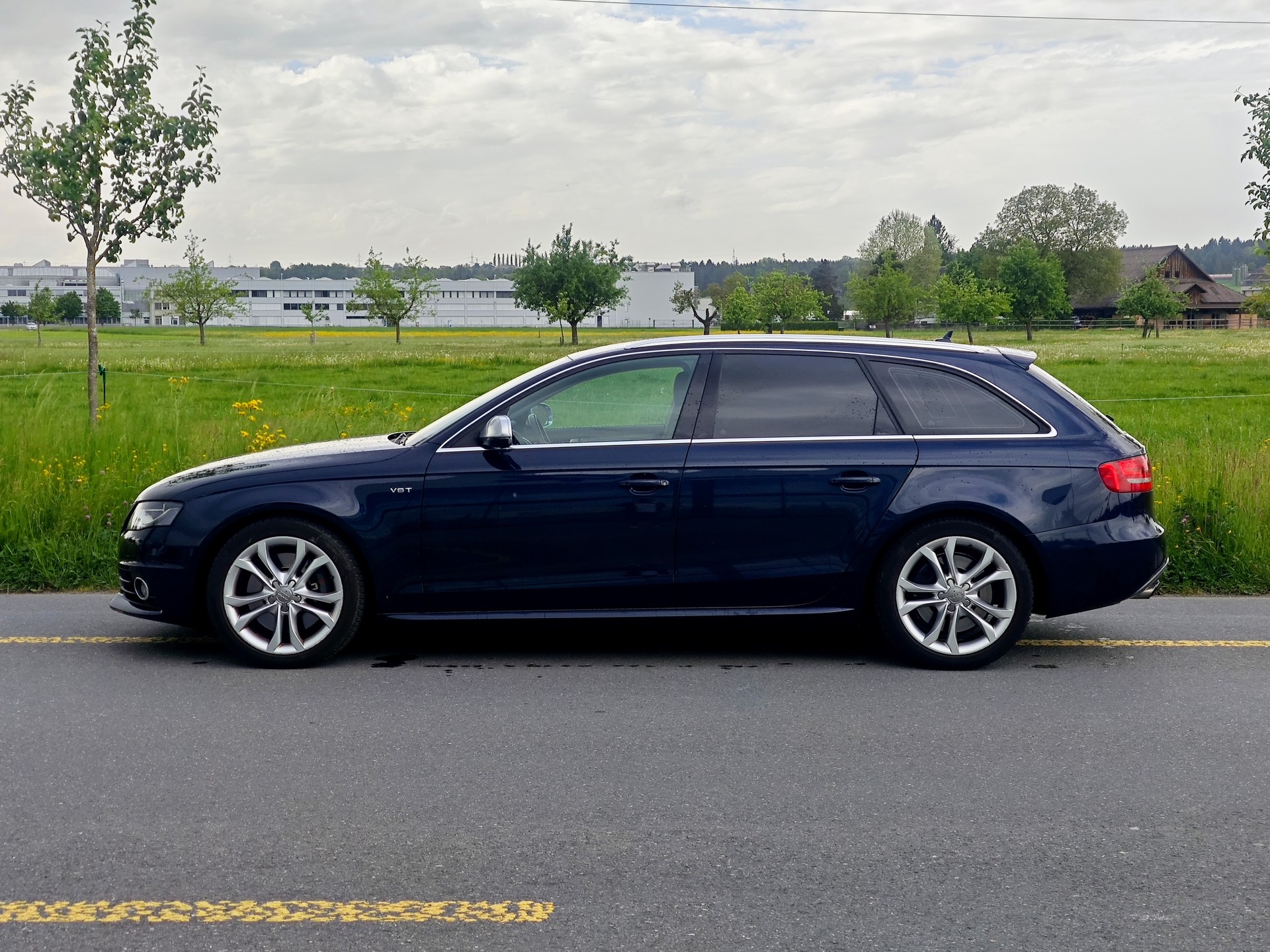 AUDI S4 Avant 3.0 TFSI quattro S-tronic-image-0