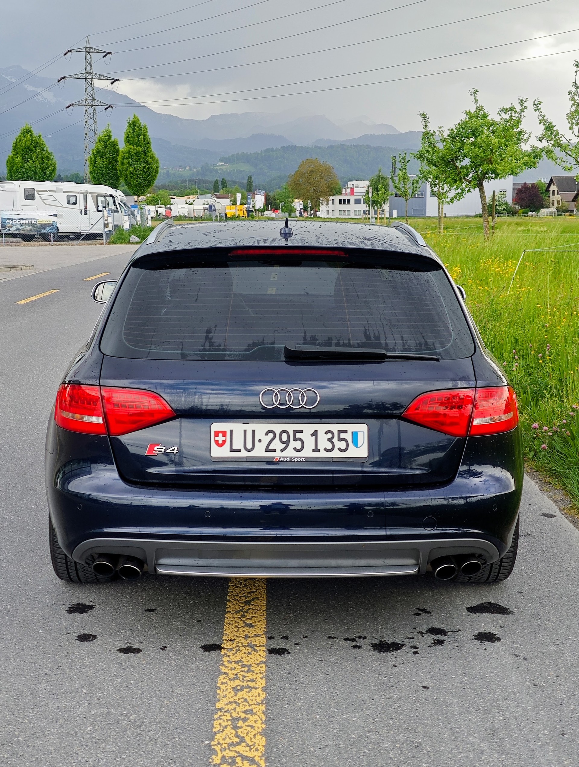 AUDI S4 Avant 3.0 TFSI quattro S-tronic-image-2