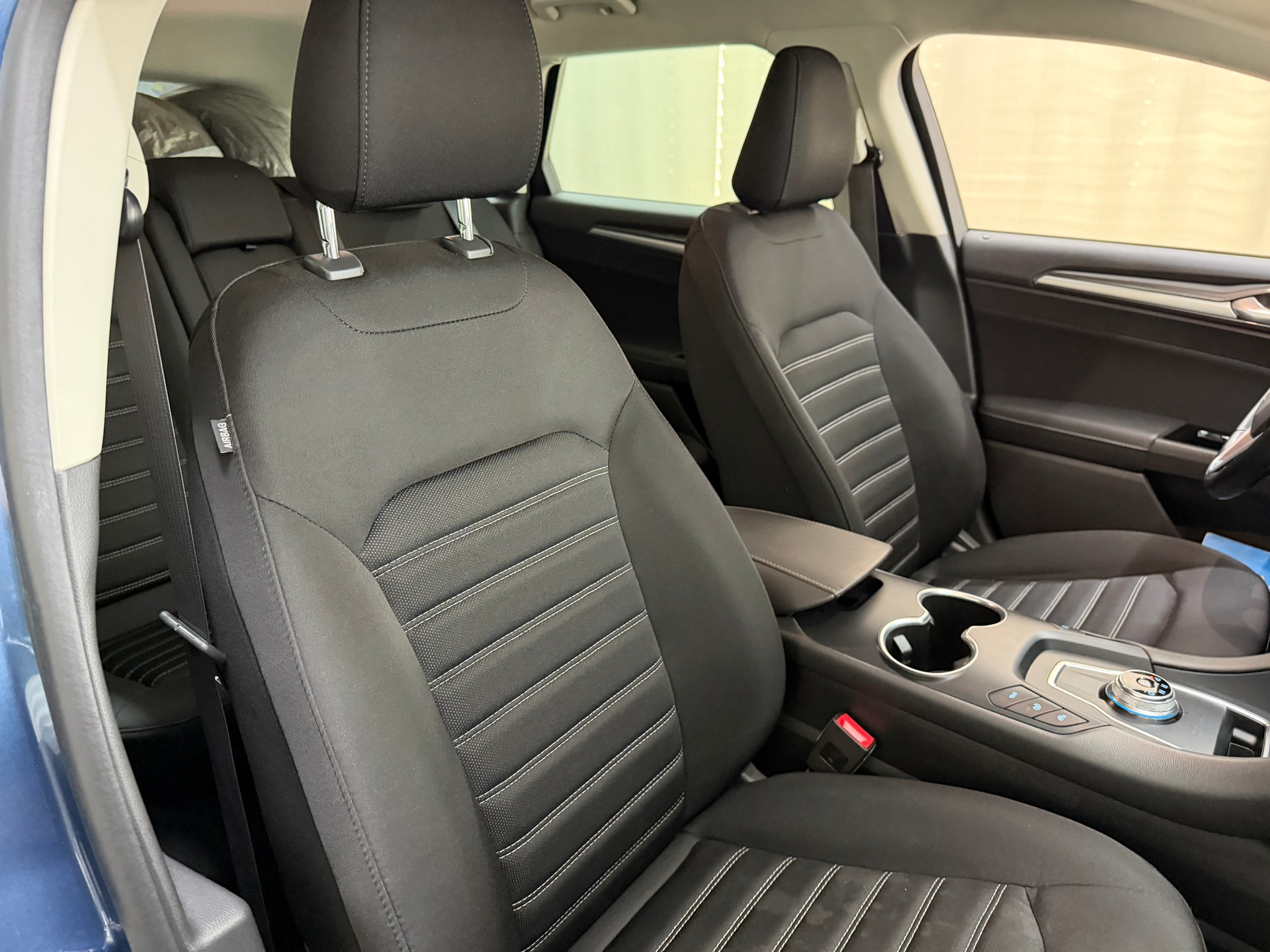 FORD Mondeo 2.0 TDCi Trend Automatik-image-11