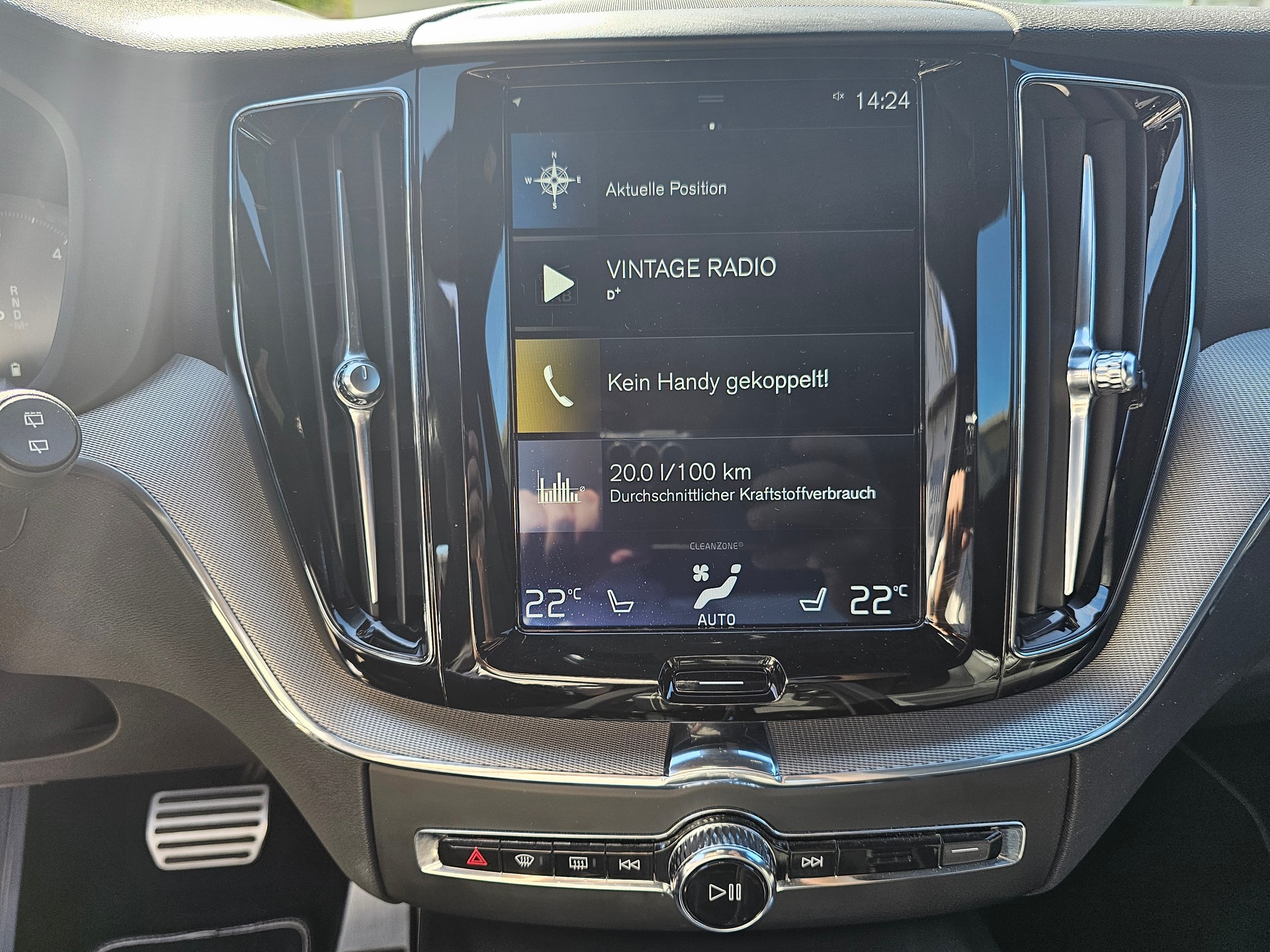 VOLVO XC60 2.0 B4 MH R-Design AWD-image-12