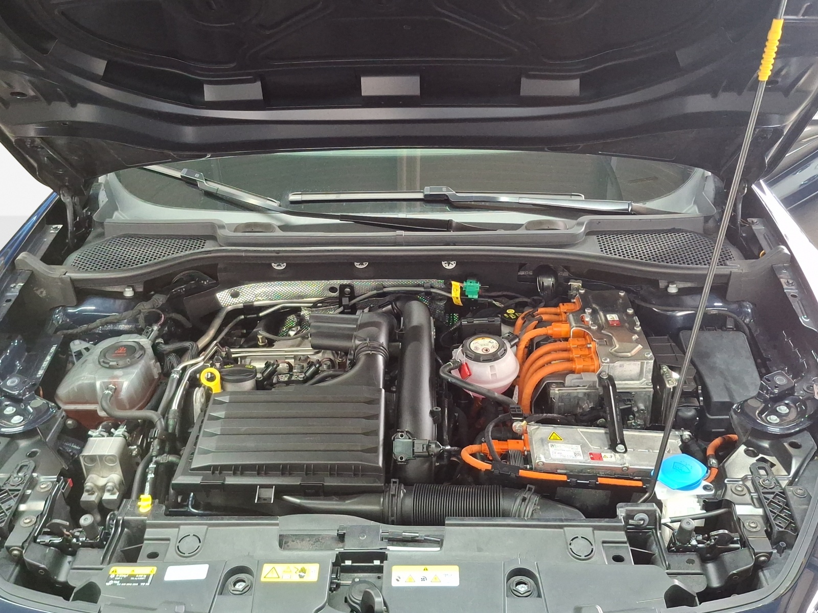 CUPRA Formentor 1.4 e-HYBRID pHEV Allalin DSG-image-16