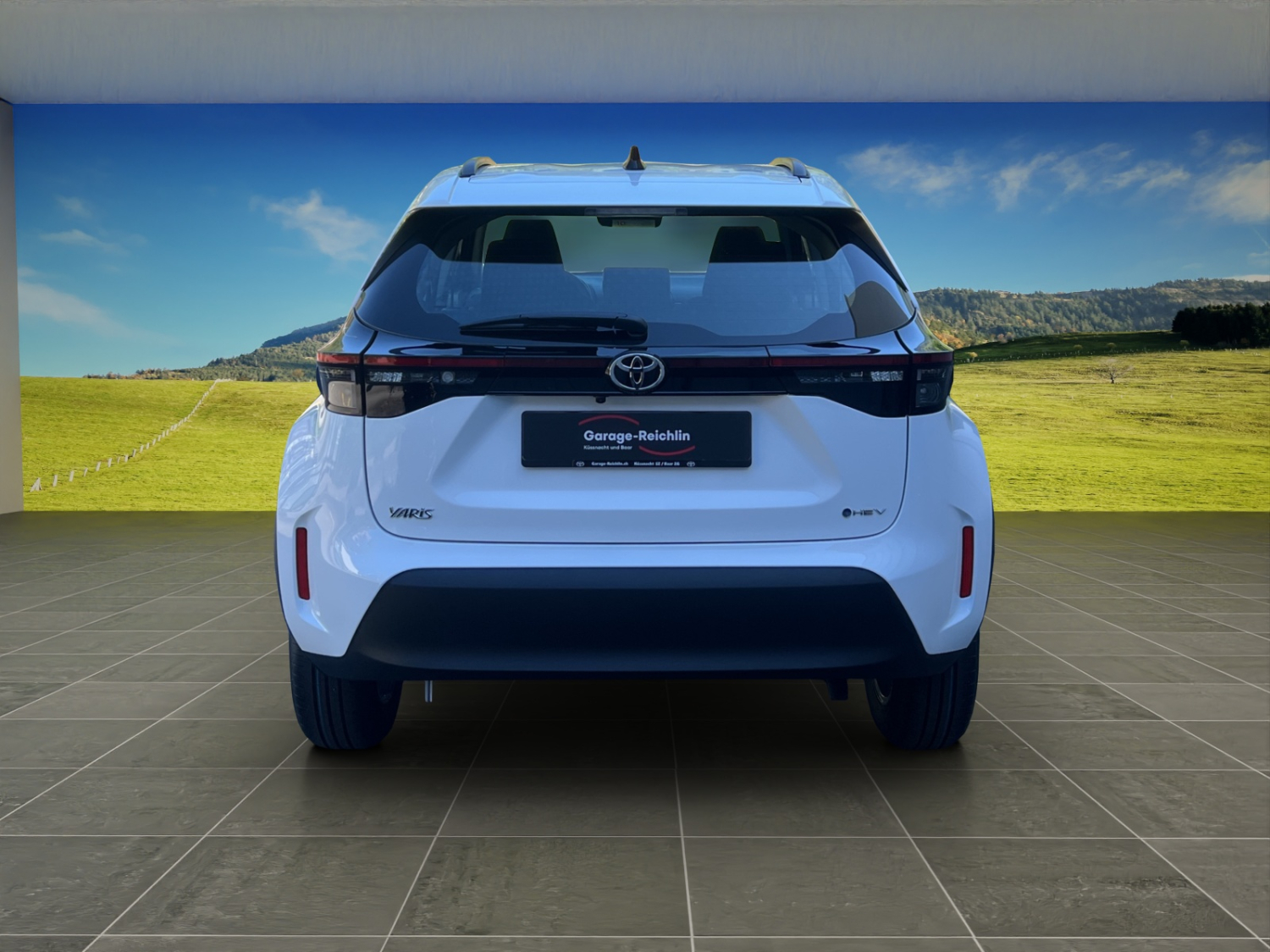 TOYOTA Yaris Cross 1.5 VVT-i HSD Comfort-showroom-element-3