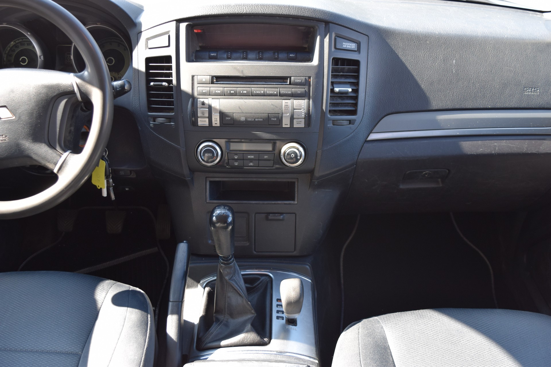 MITSUBISHI Pajero 3.2 DI-D Swiss Professional-image-12