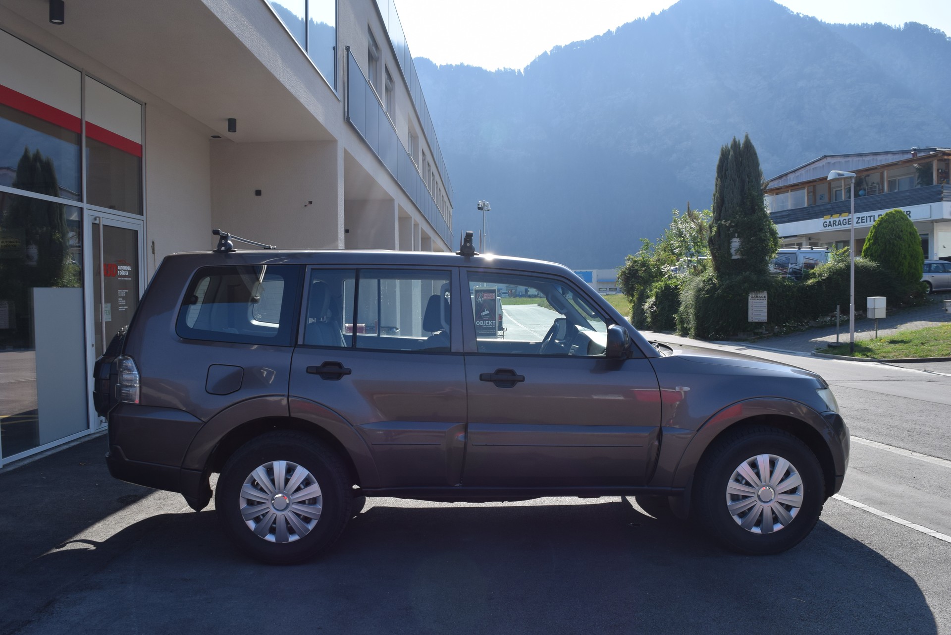 MITSUBISHI Pajero 3.2 DI-D Swiss Professional-image-8