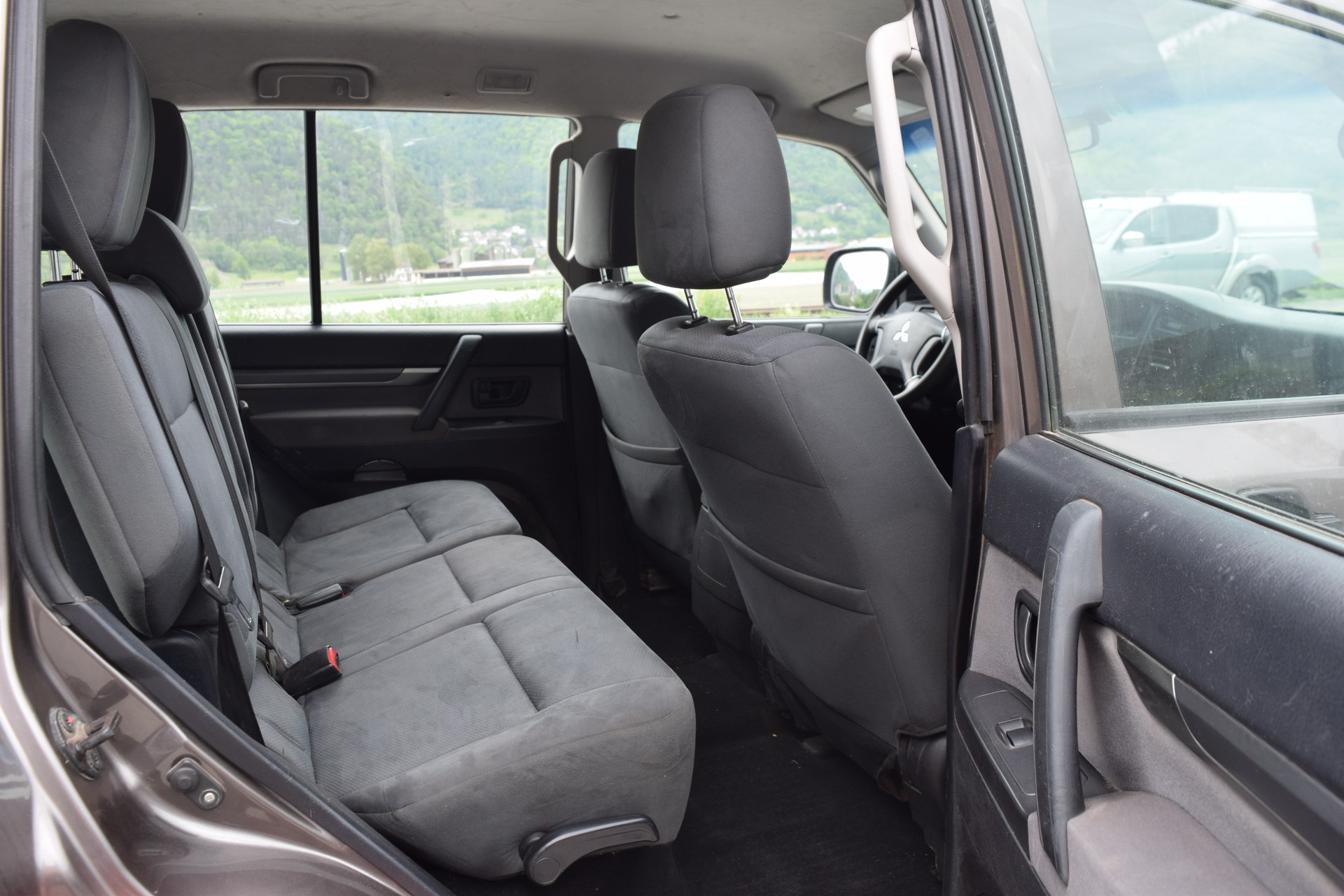 MITSUBISHI Pajero 3.2 DI-D Swiss Professional-image-10