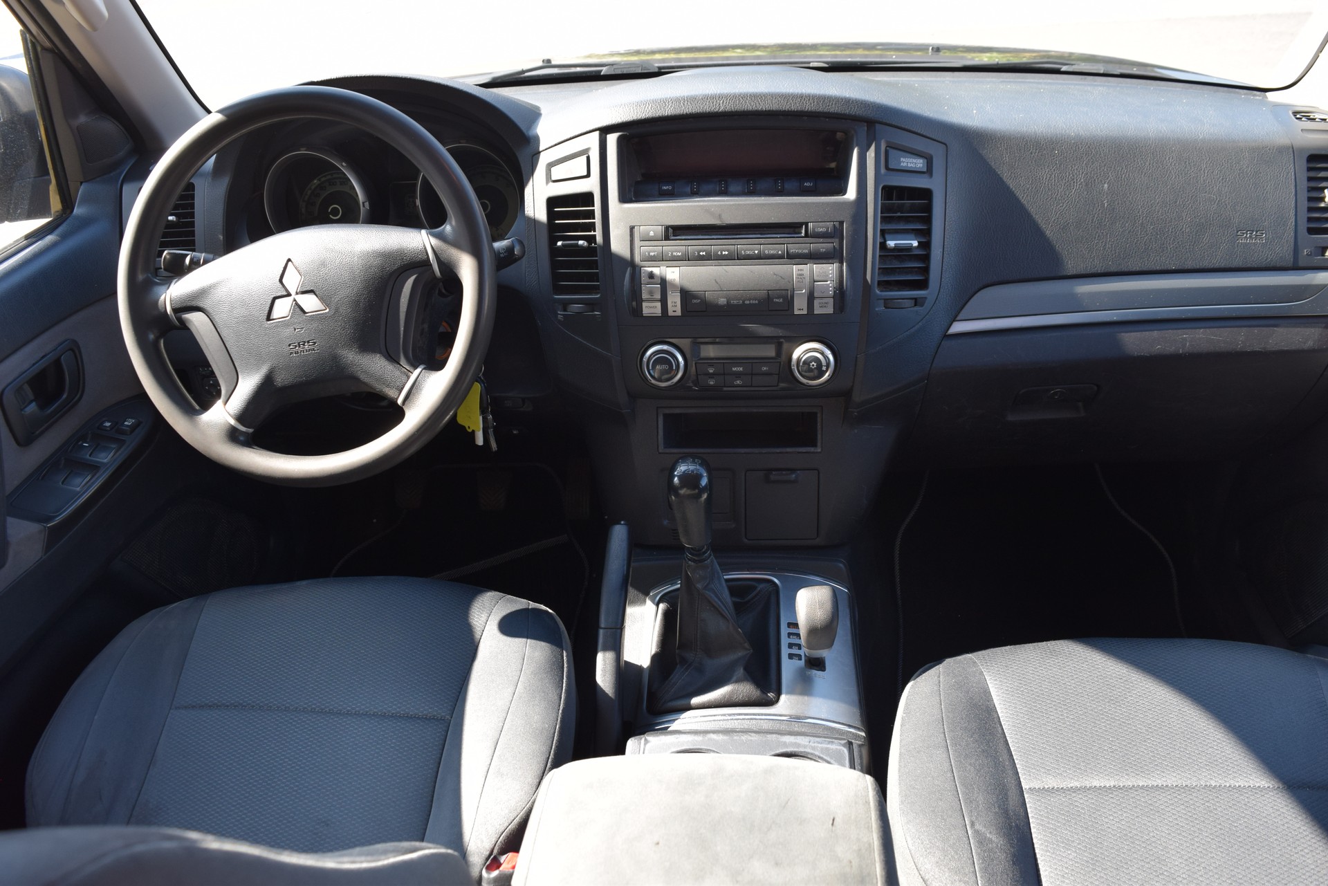 MITSUBISHI Pajero 3.2 DI-D Swiss Professional-image-11