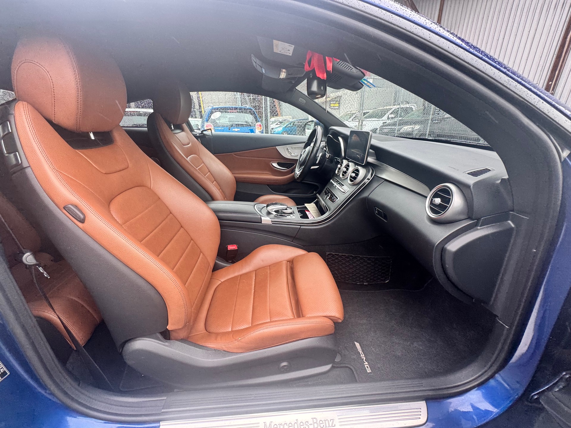 MERCEDES-BENZ C 200 Coupé 4Matic 9G-Tronic-image-8