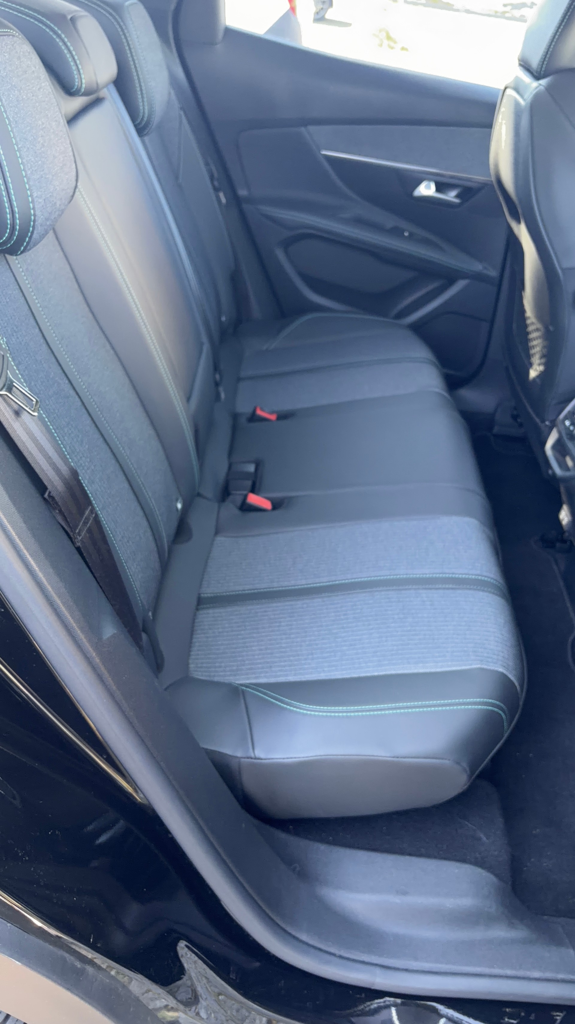 PEUGEOT 1.2 PureTech Allure Pack-image-10