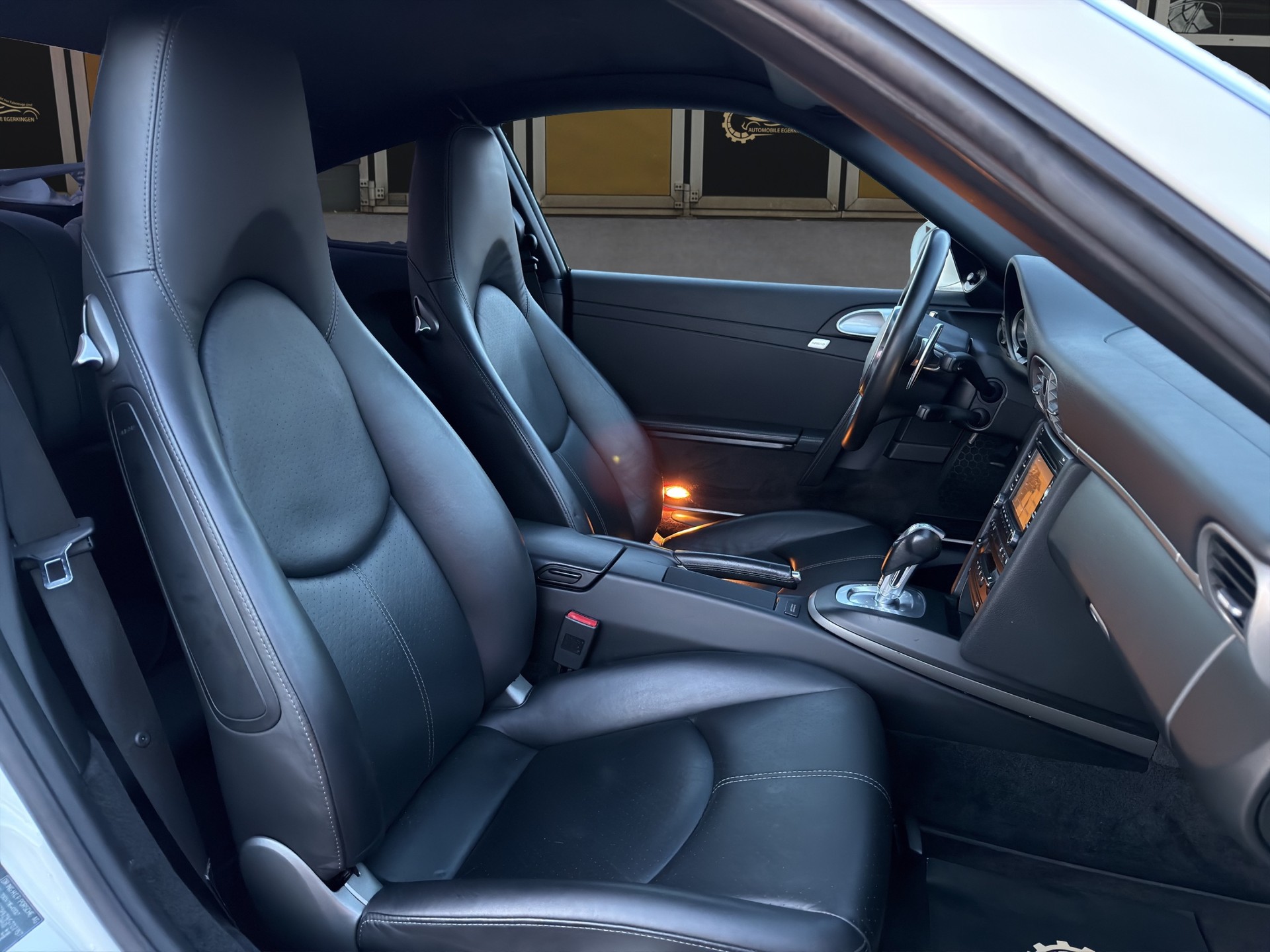 PORSCHE 911 Coupé 3.6 Carrera PDK GT3 Optik Paket-image-9