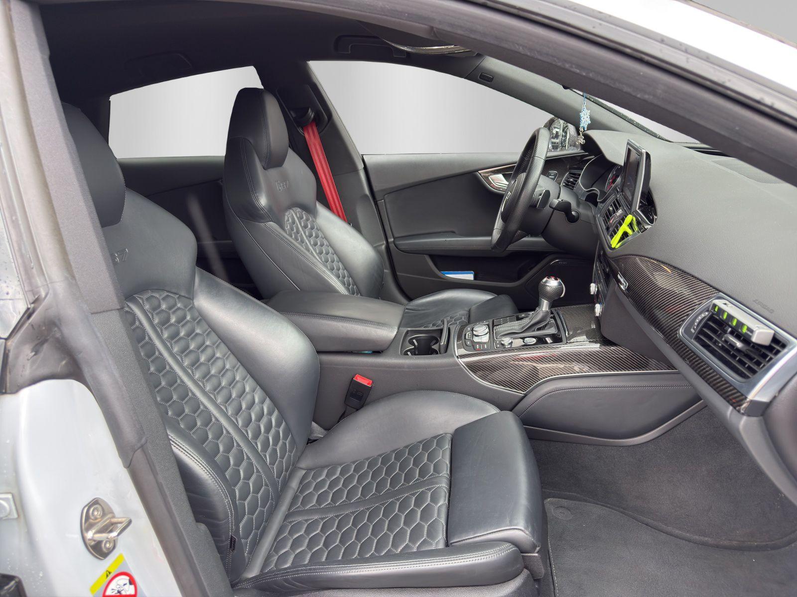 AUDI RS7 Sportback 4.0 V8 TFSI quattro T-Tronic-image-10