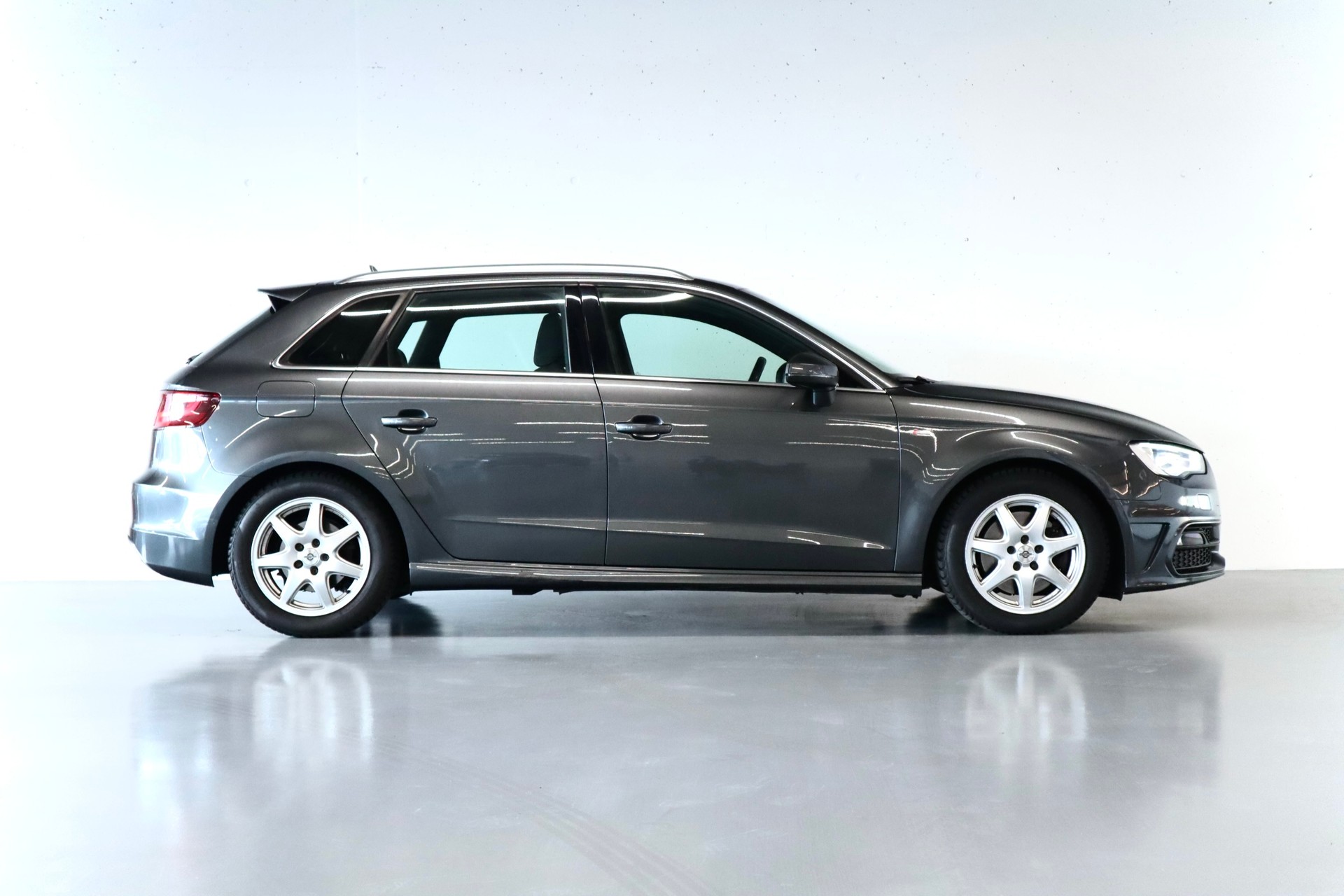 AUDI A3 SPORTBACK 1.8 TFSI | QUATTRO | S-LINE | AUTOMAT-image-1