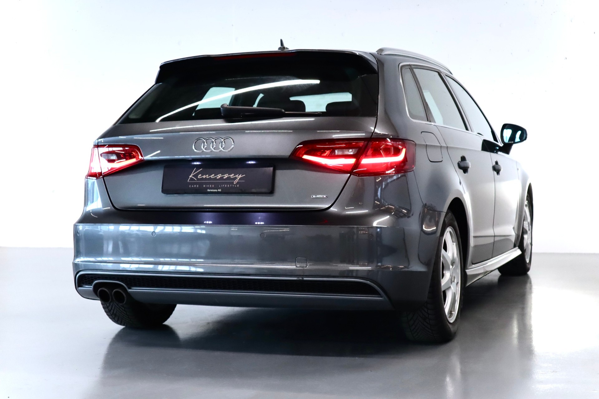 AUDI A3 SPORTBACK 1.8 TFSI | QUATTRO | S-LINE | AUTOMAT-image-5