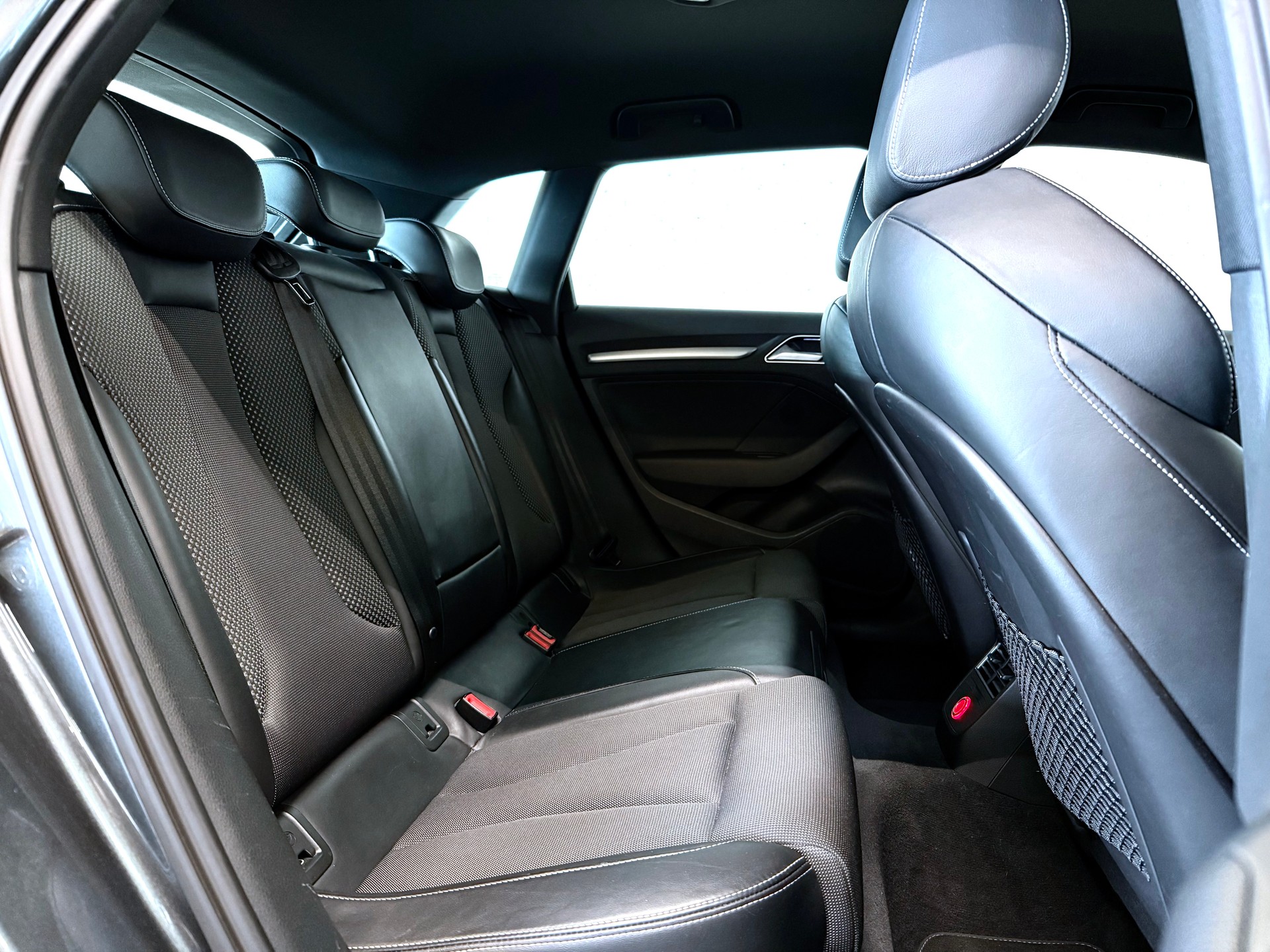 AUDI A3 SPORTBACK 1.8 TFSI | QUATTRO | S-LINE | AUTOMAT-image-12