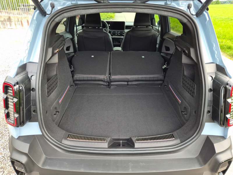 RENAULT R4 E-Tech Comfort Range iconic-image-11