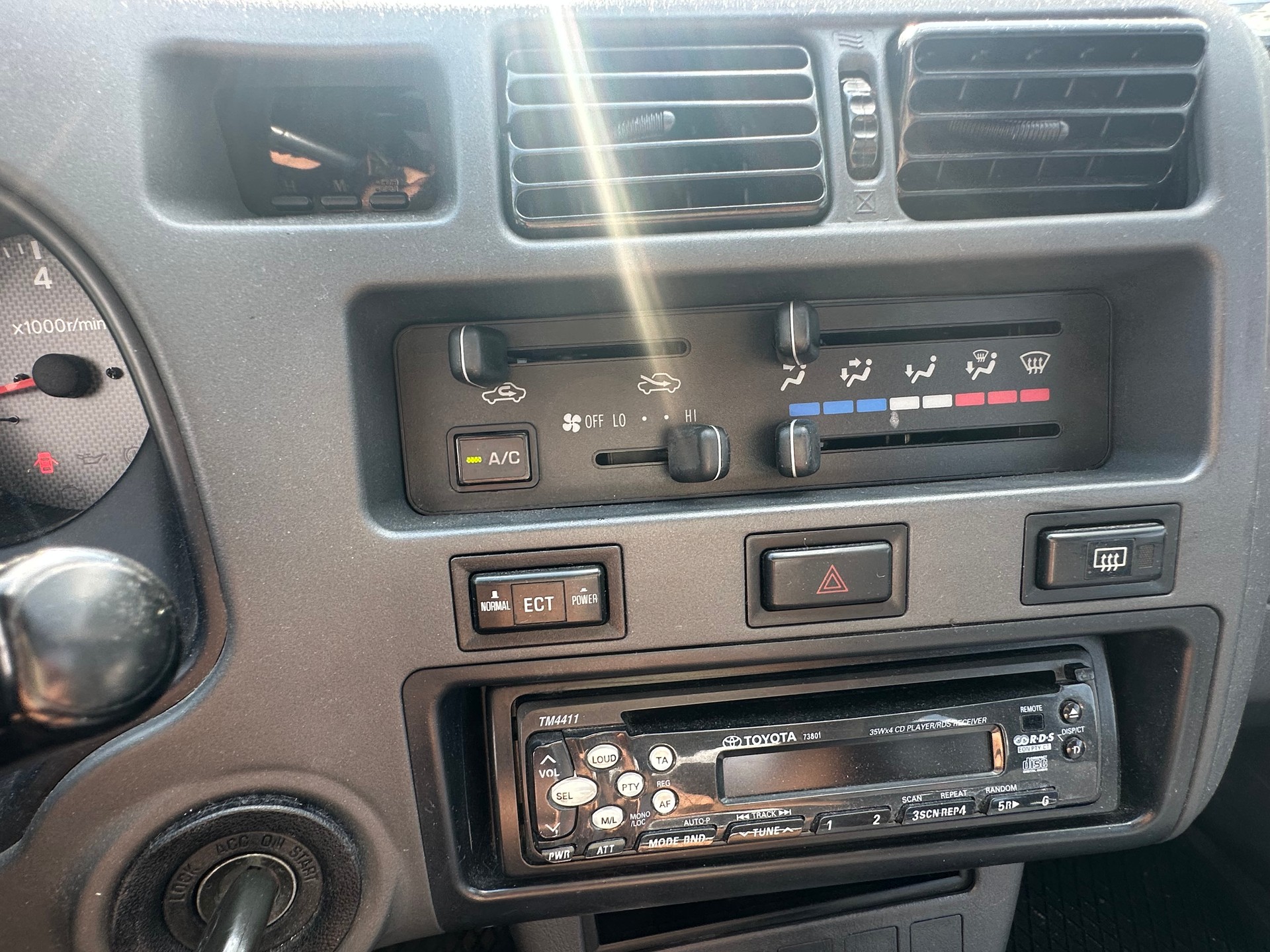 TOYOTA RAV-4 GX-image-10