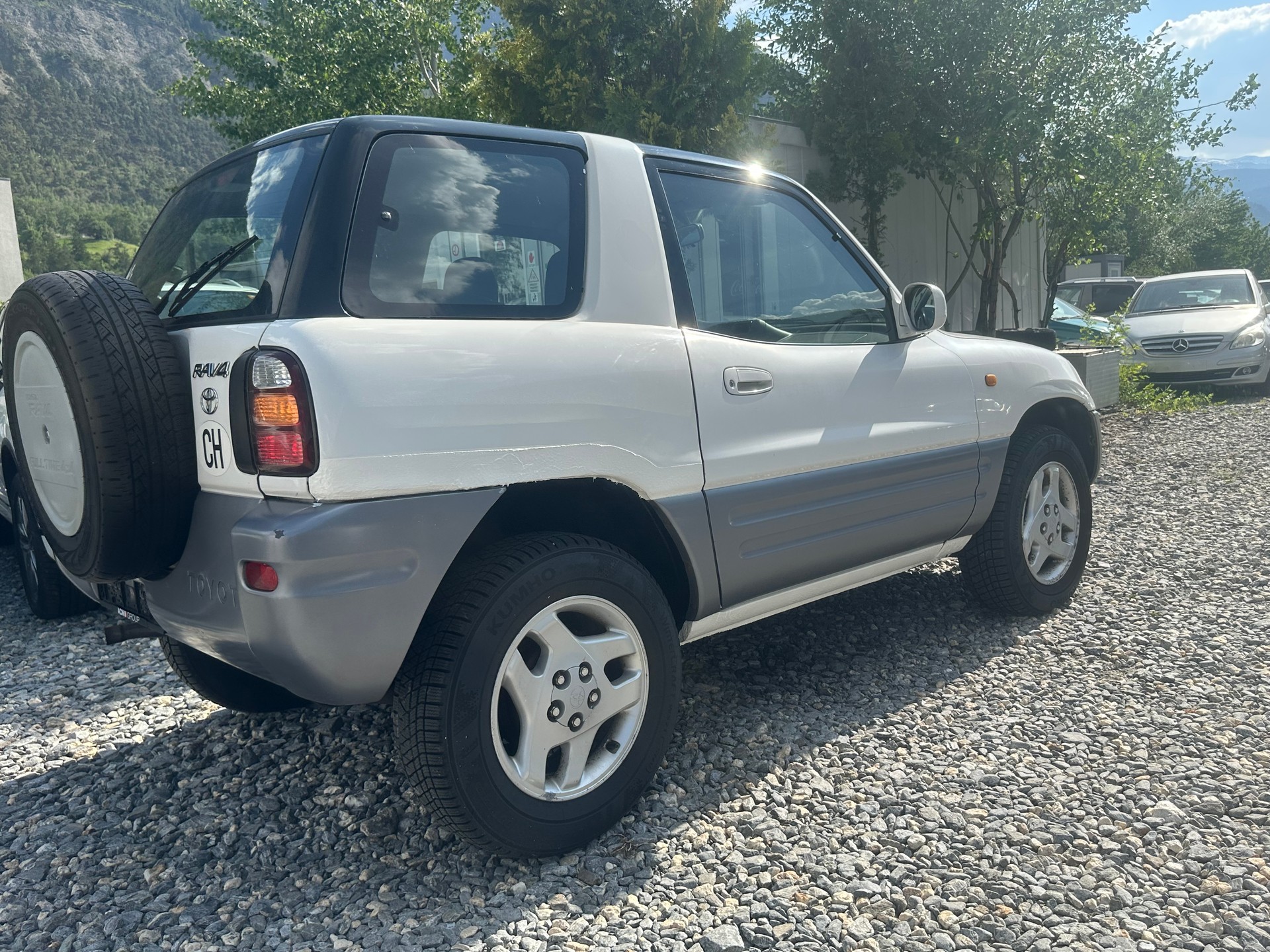 TOYOTA RAV-4 GX-image-8