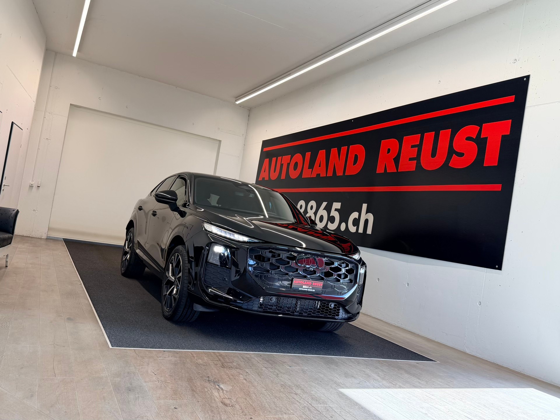 AUDI Q3 Sportback e-hybrid 200 kW S tronig-image-0