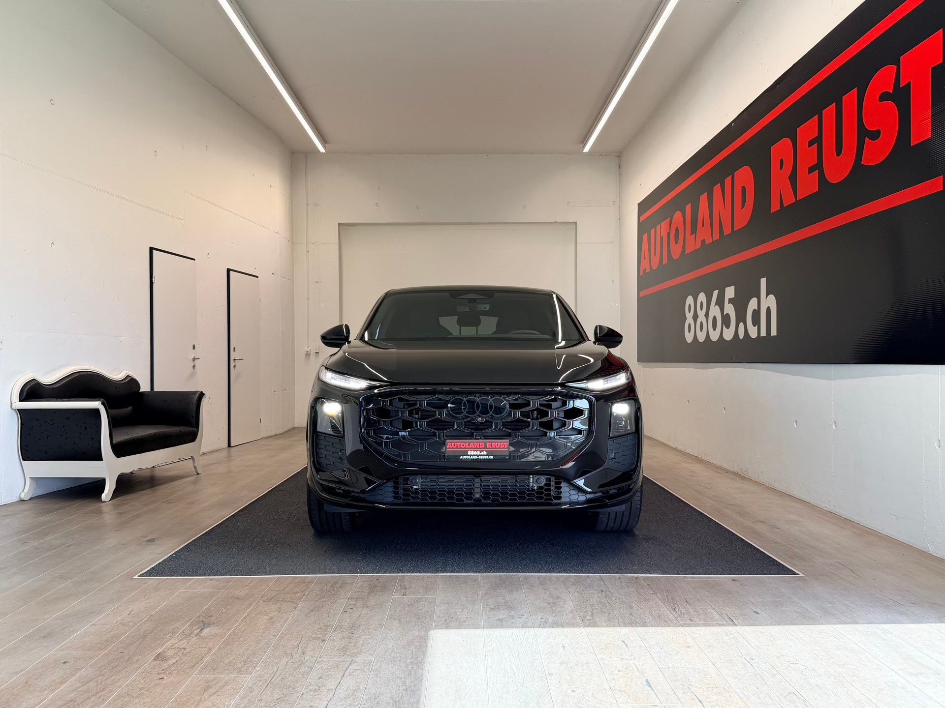 AUDI Q3 Sportback e-hybrid 200 kW S tronig-image-1