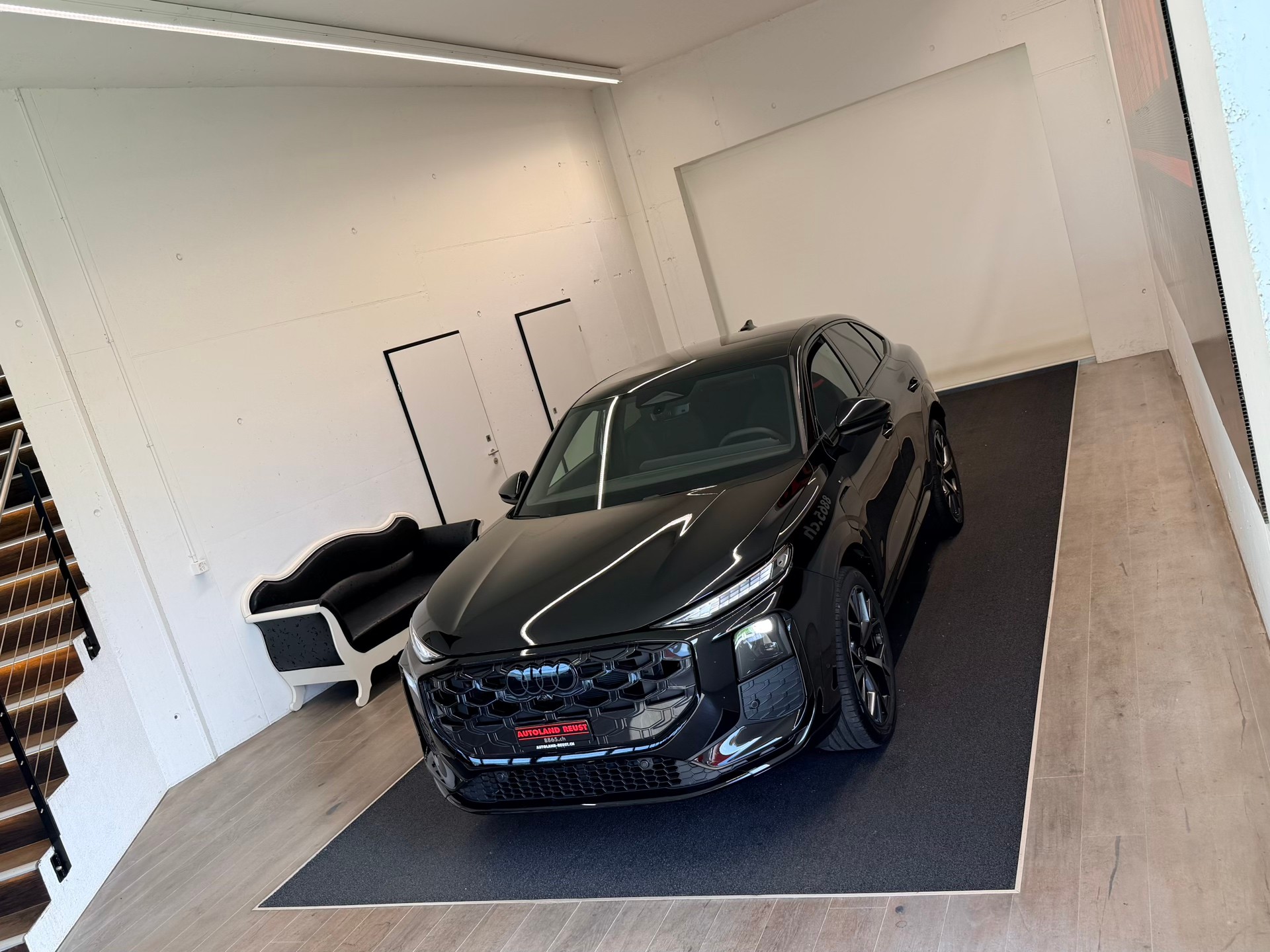 AUDI Q3 Sportback e-hybrid 200 kW S tronig-image-3