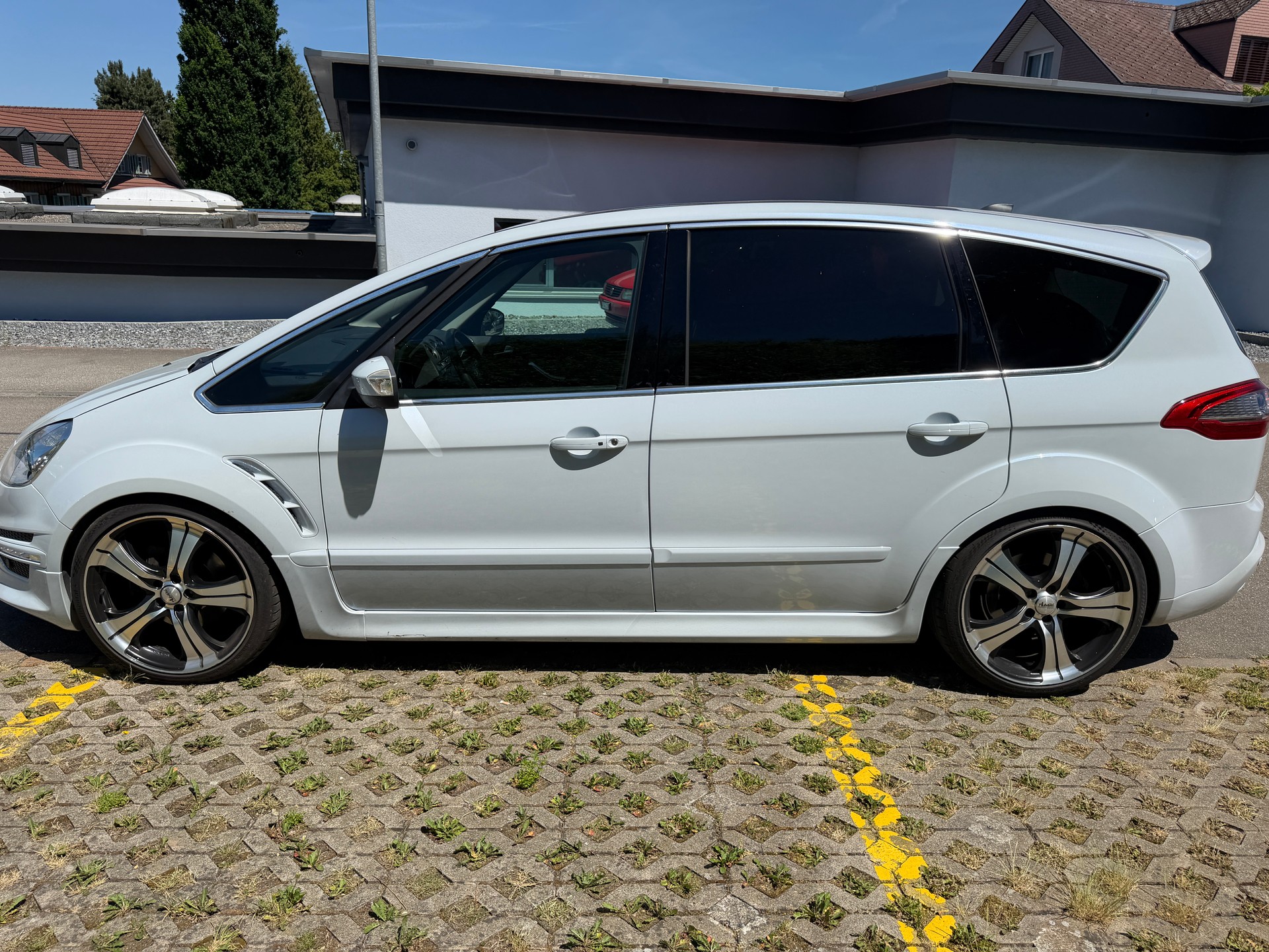 FORD S-Max 2.0 SCTi TitaniumS PowerShift-image-4