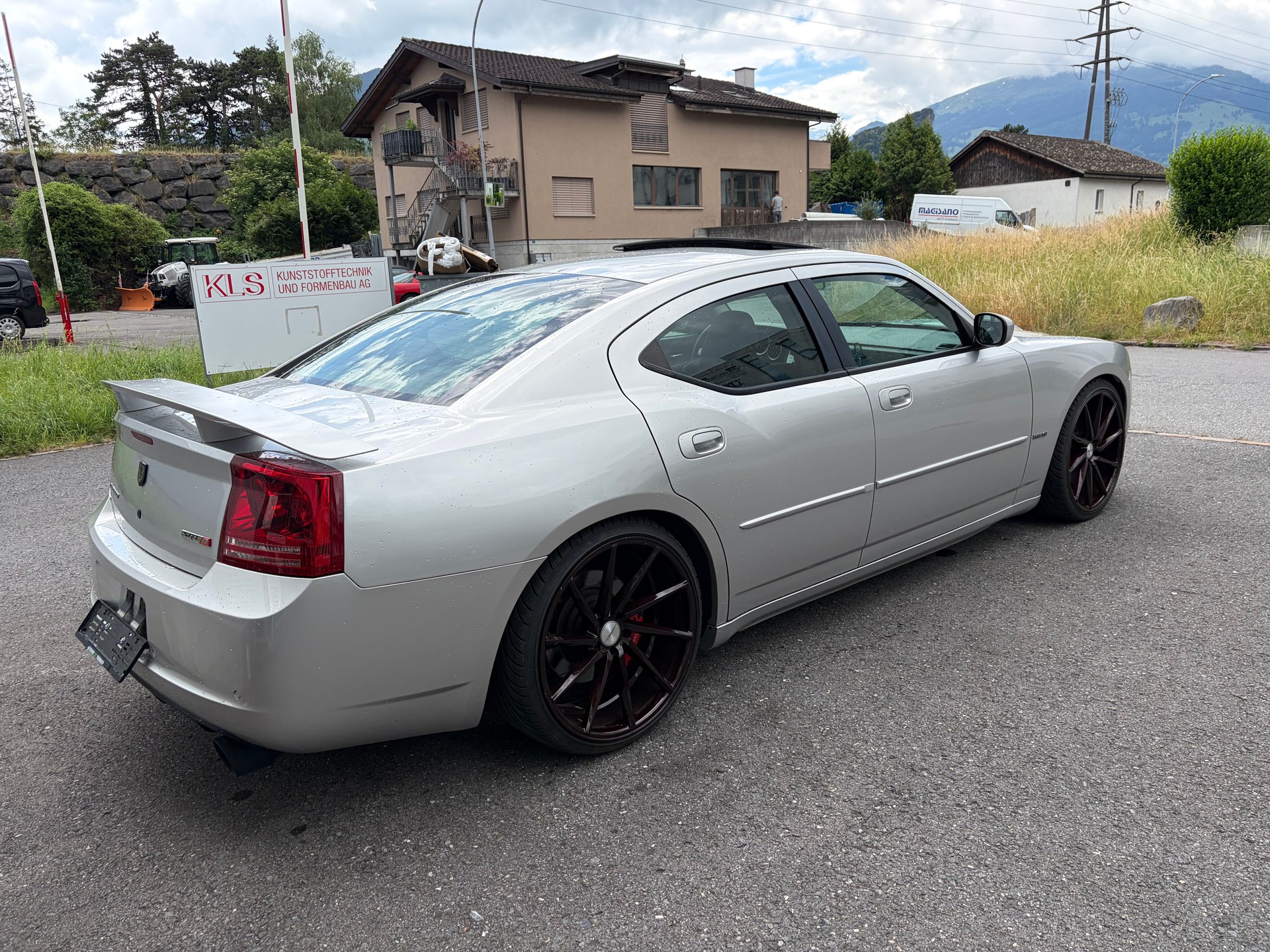 DODGE Charger SRT-8 / HEMI-V8-6,1-Liter-image-10