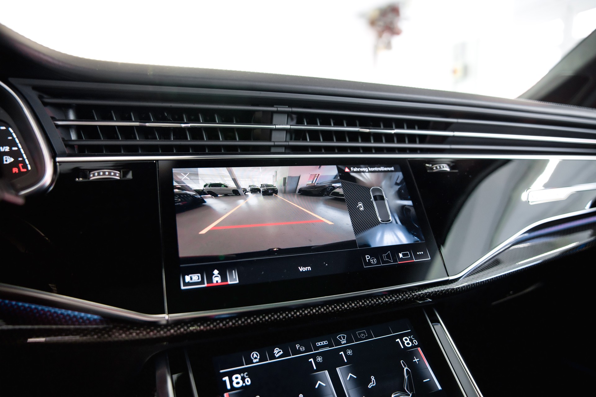 AUDI SQ7 TFSI quattro tiptronic-image-26