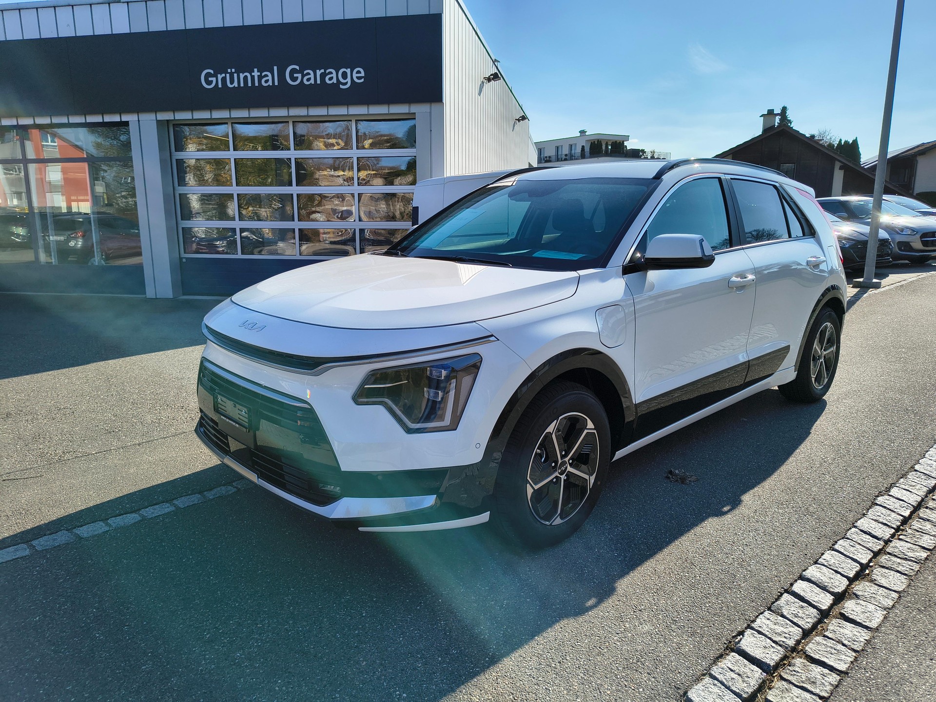 KIA Niro 1.6 GDi Plug-in Hybrid Style-image-0