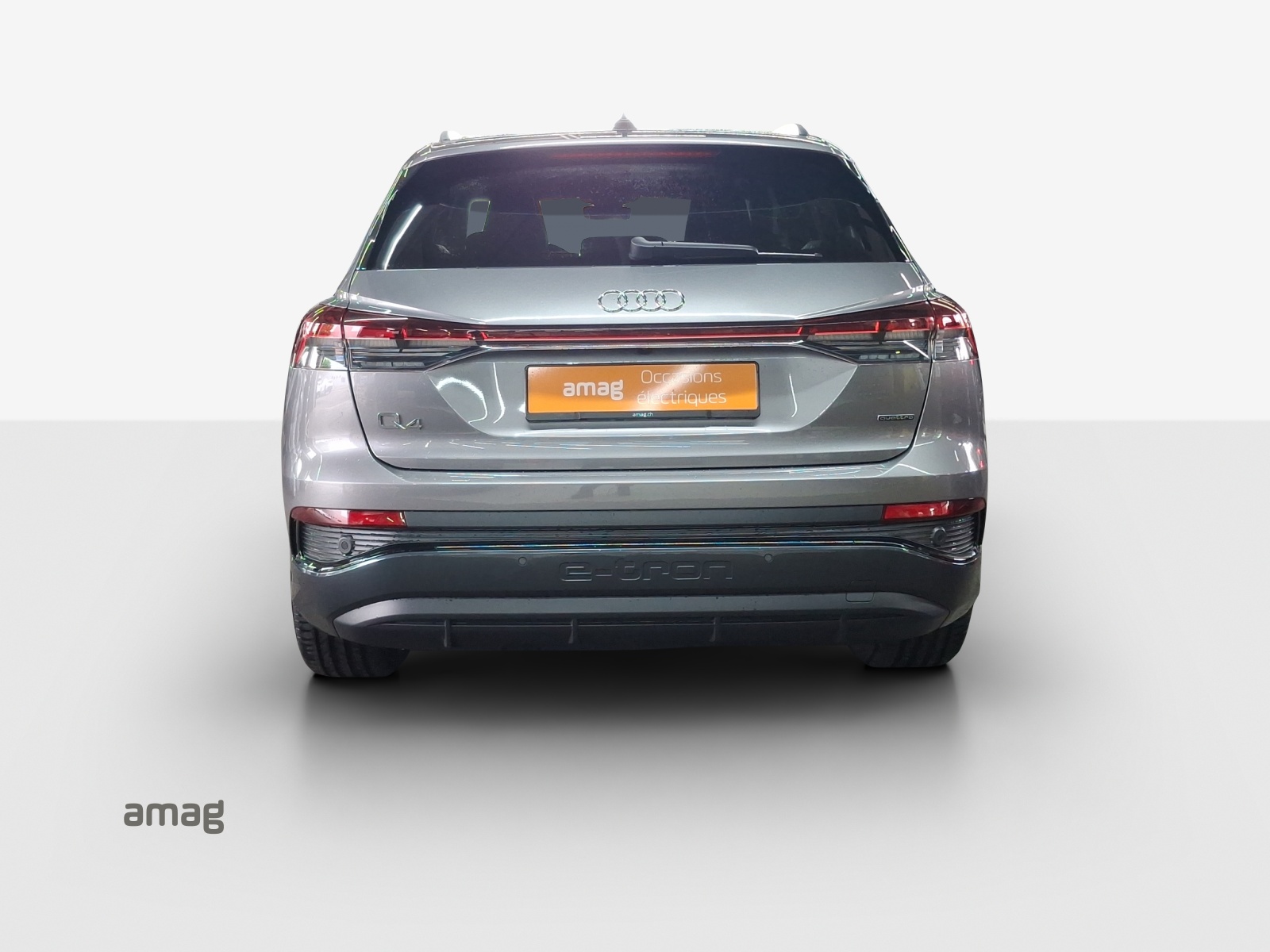 AUDI Q4 e-tron 45 quattro-image-3
