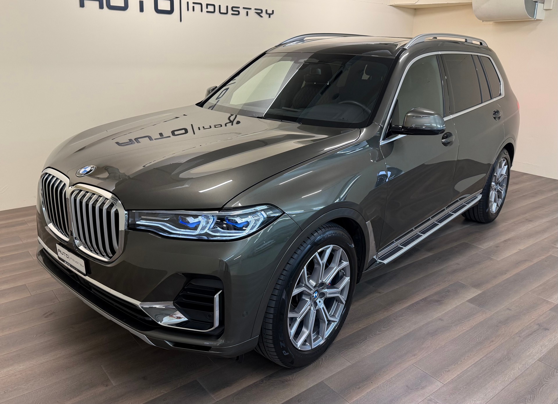 BMW X7 xDrive 48V 40i Steptronic-image-1