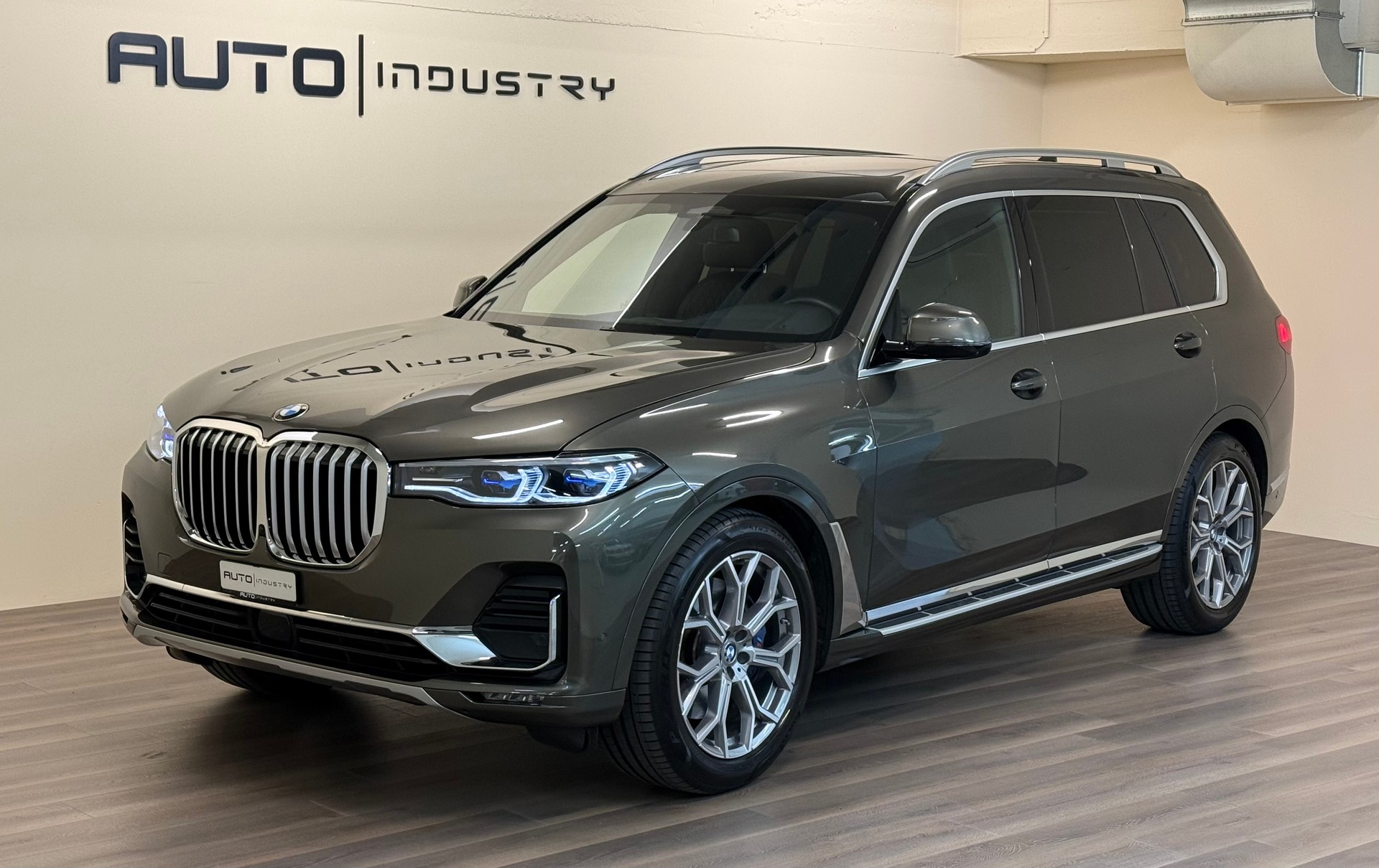BMW X7 xDrive 48V 40i Steptronic-image-0