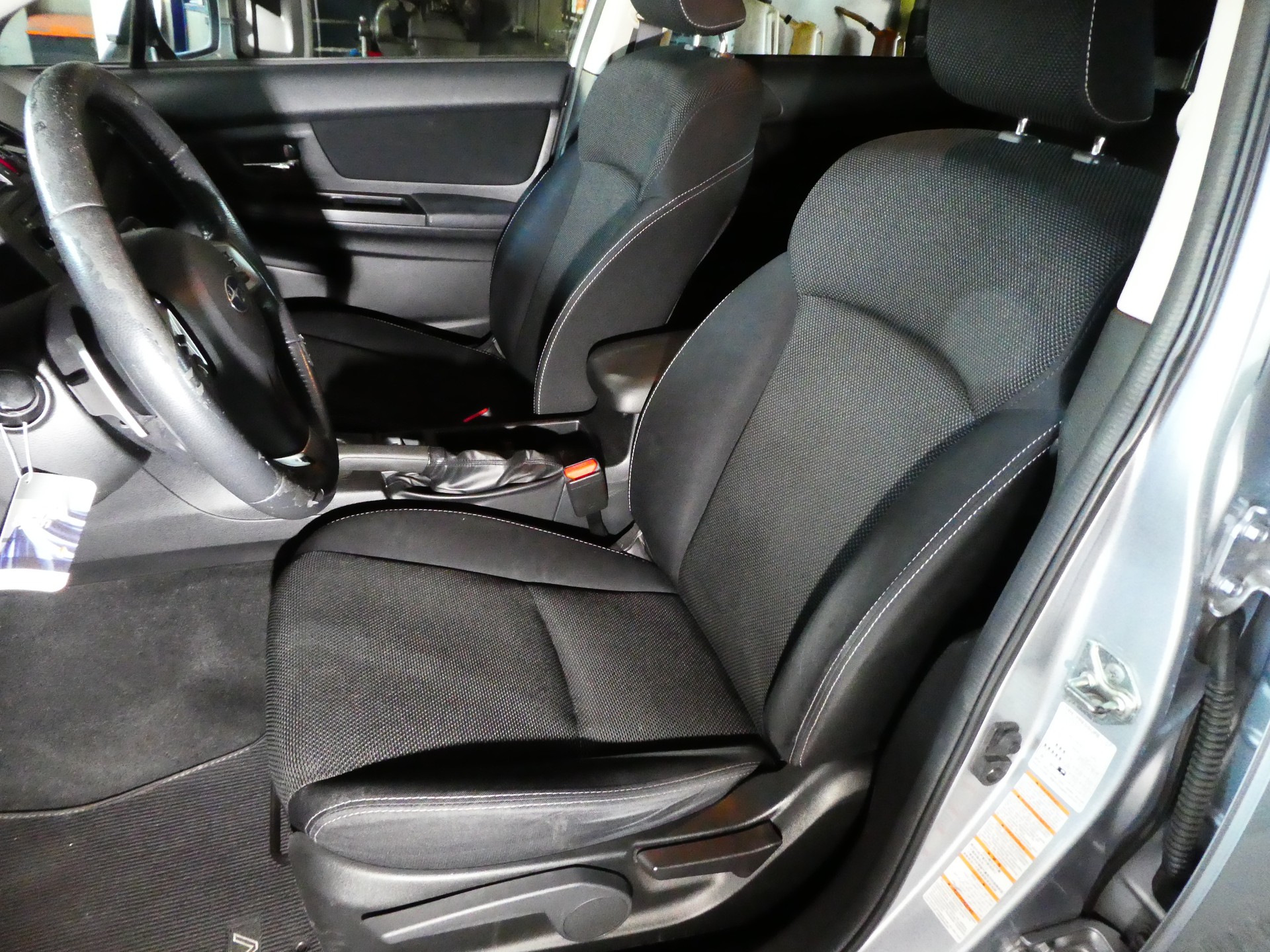 SUBARU XV 2.0 Swiss Two AWD CVT-image-4