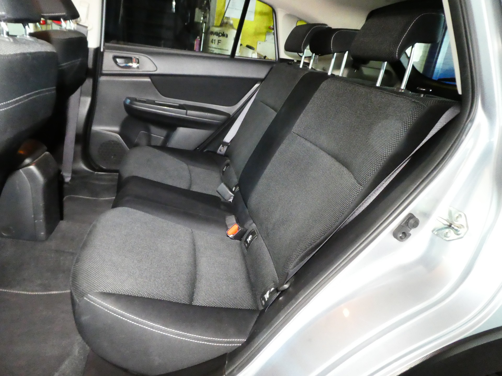 SUBARU XV 2.0 Swiss Two AWD CVT-image-12