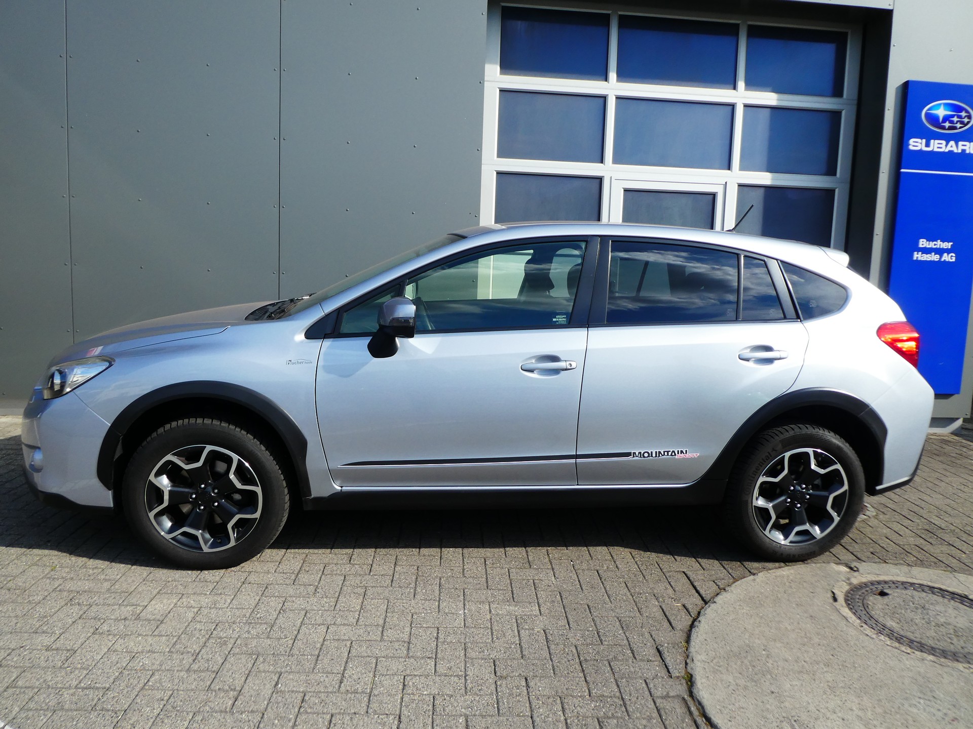 SUBARU XV 2.0 Swiss Two AWD CVT-image-5