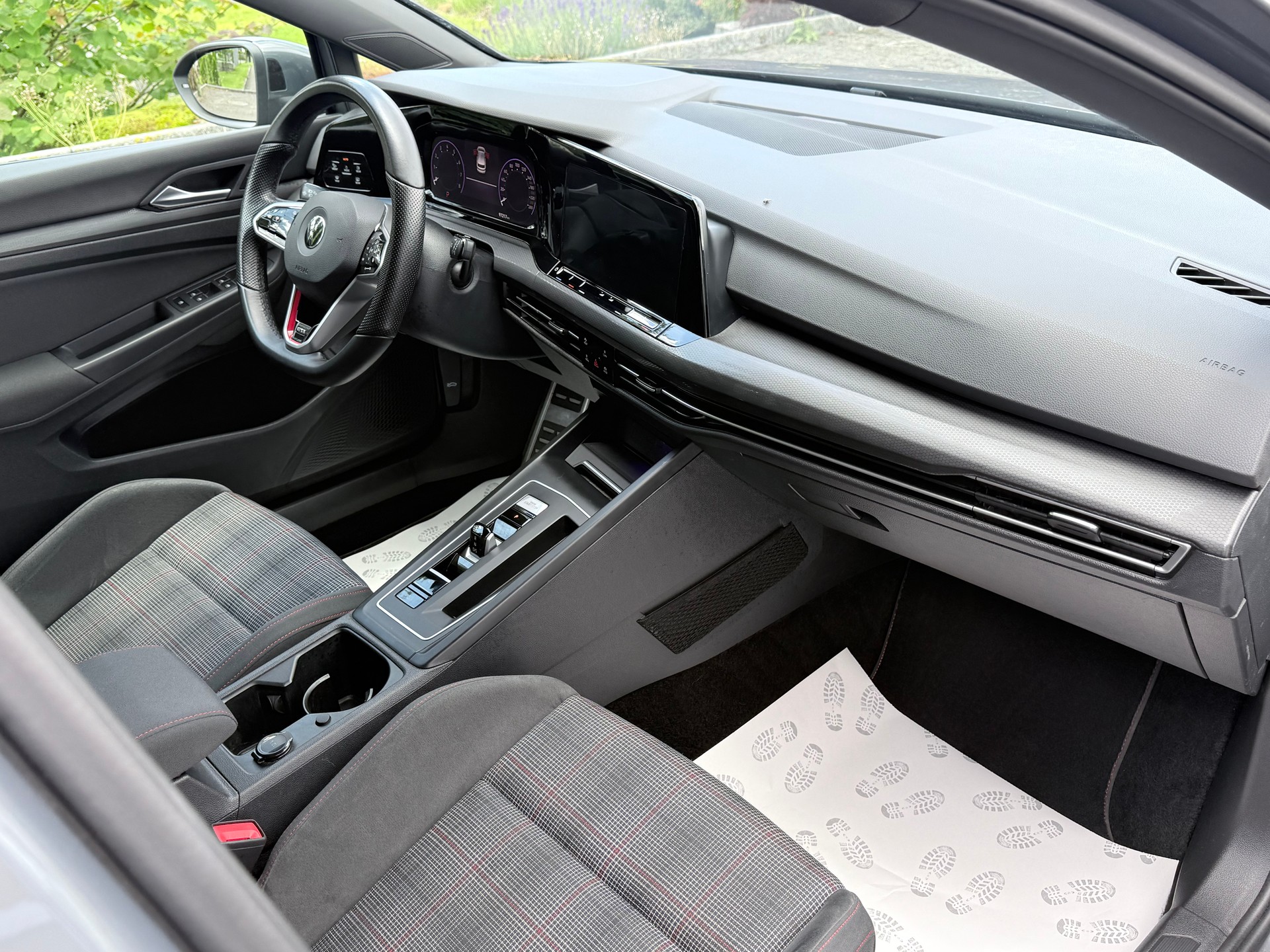 VW Golf 2.0 TSI GTI DSG-image-12