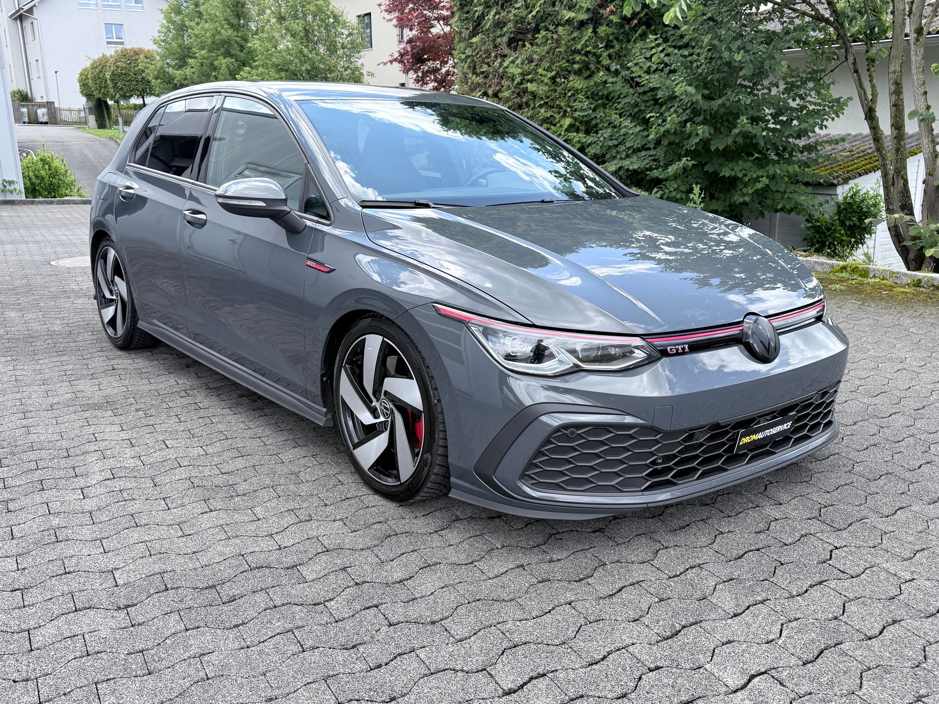 VW Golf 2.0 TSI GTI DSG-image-1