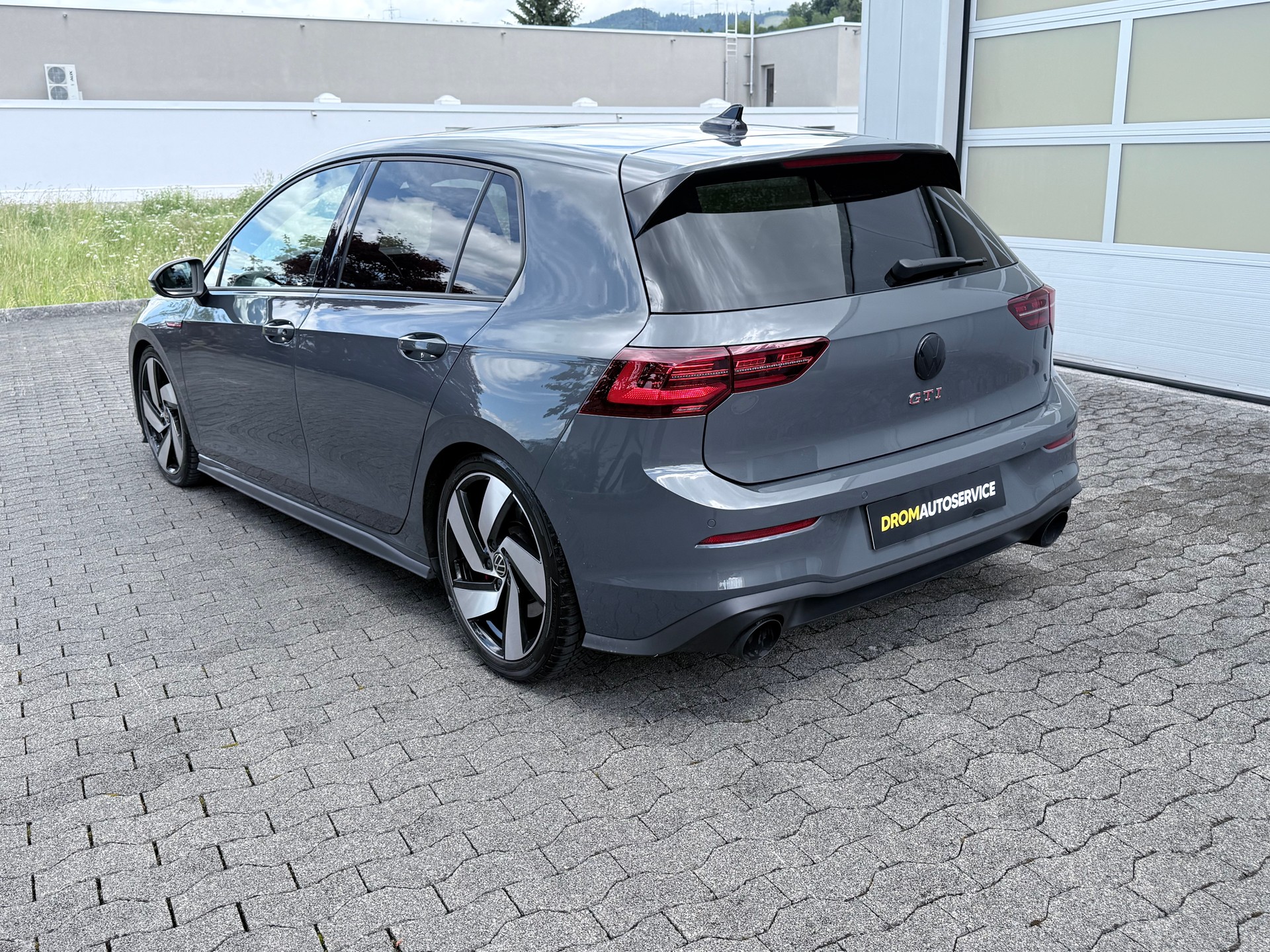 VW Golf 2.0 TSI GTI DSG-image-6